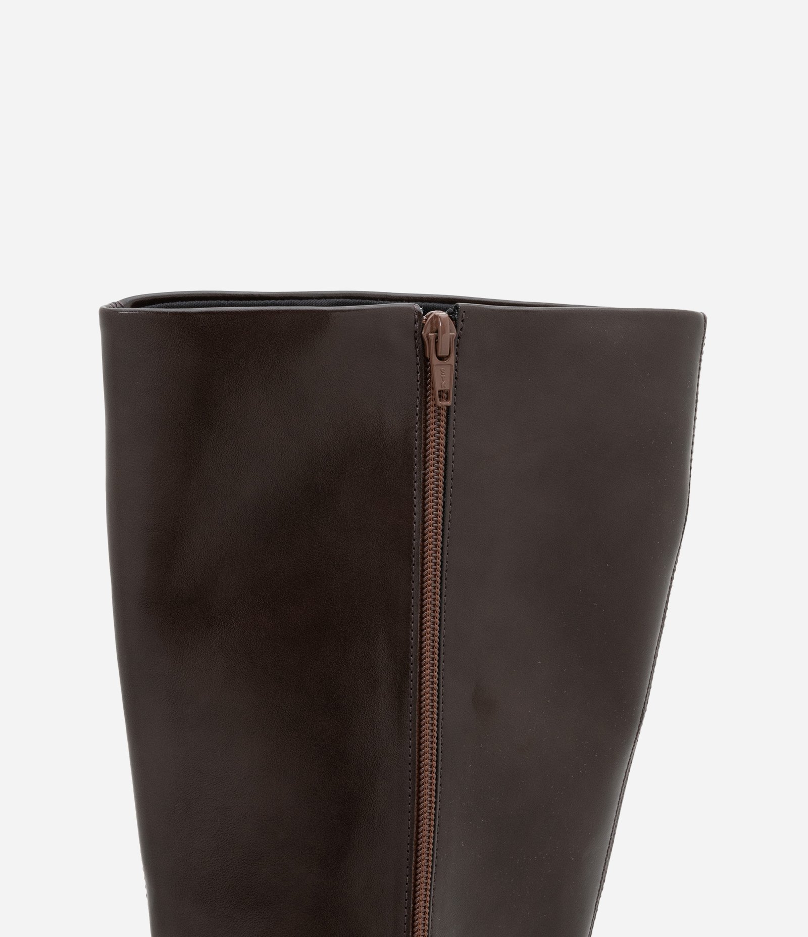 Bota de Cano e Salto Alto com Bico Amendoado Marrom 4