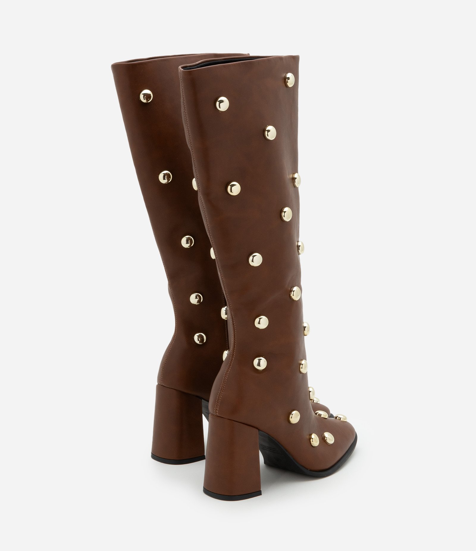 Bota Cano Médio com Tachas Aplicadas Marrom Caramelo 3