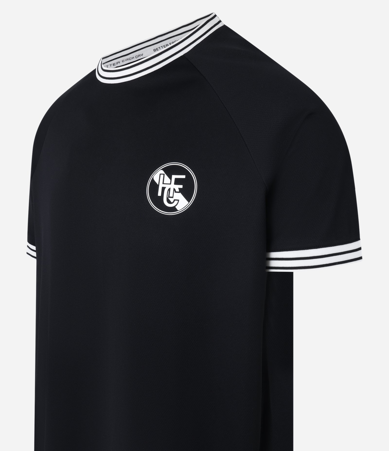 Camiseta Esportiva Regular em Ribana com Estampa Localizada e Tecnologia Dry Preto 6