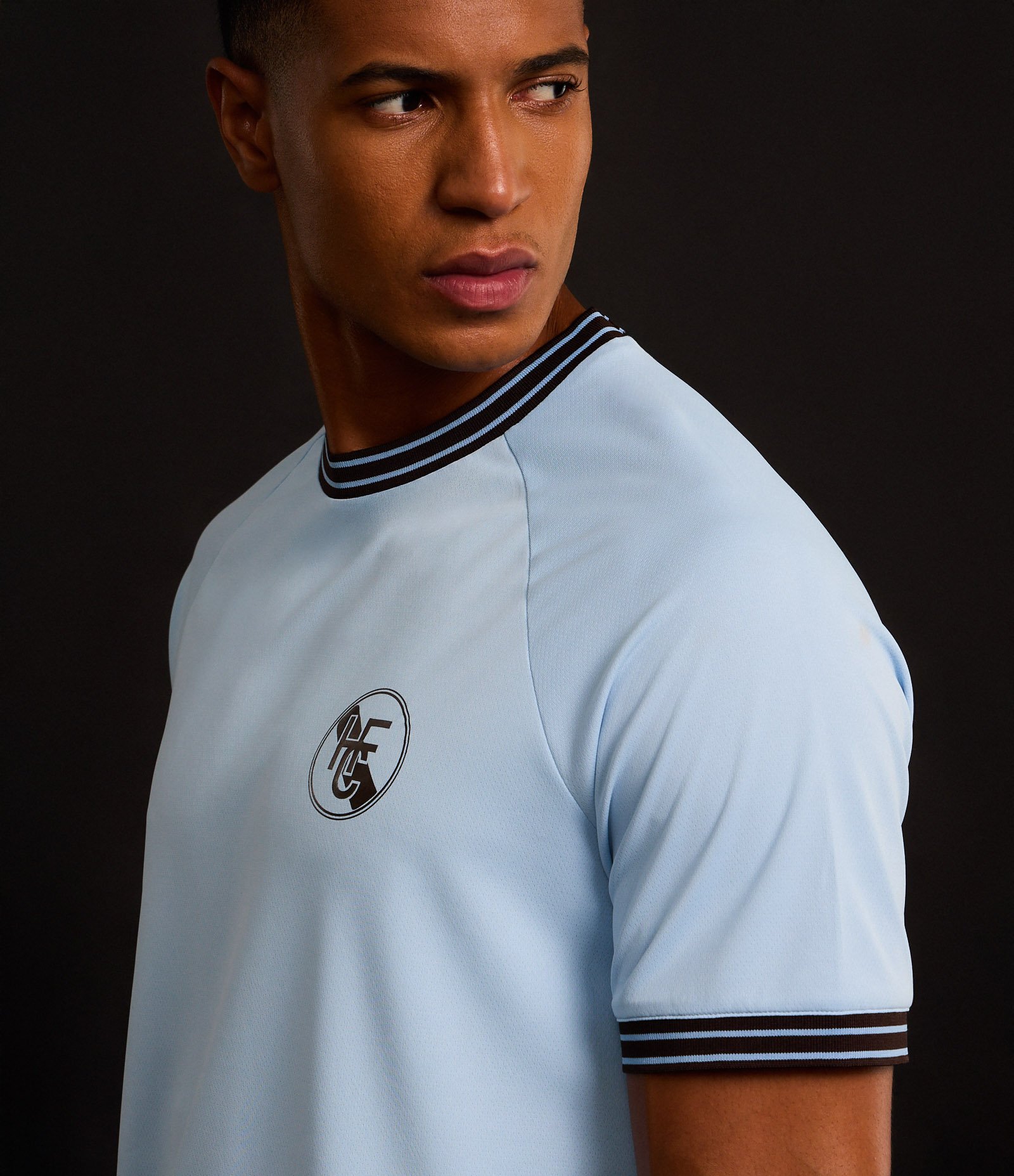 Camiseta Esportiva Regular em Ribana com Estampa Localizada e Tecnologia Dry Azul 5