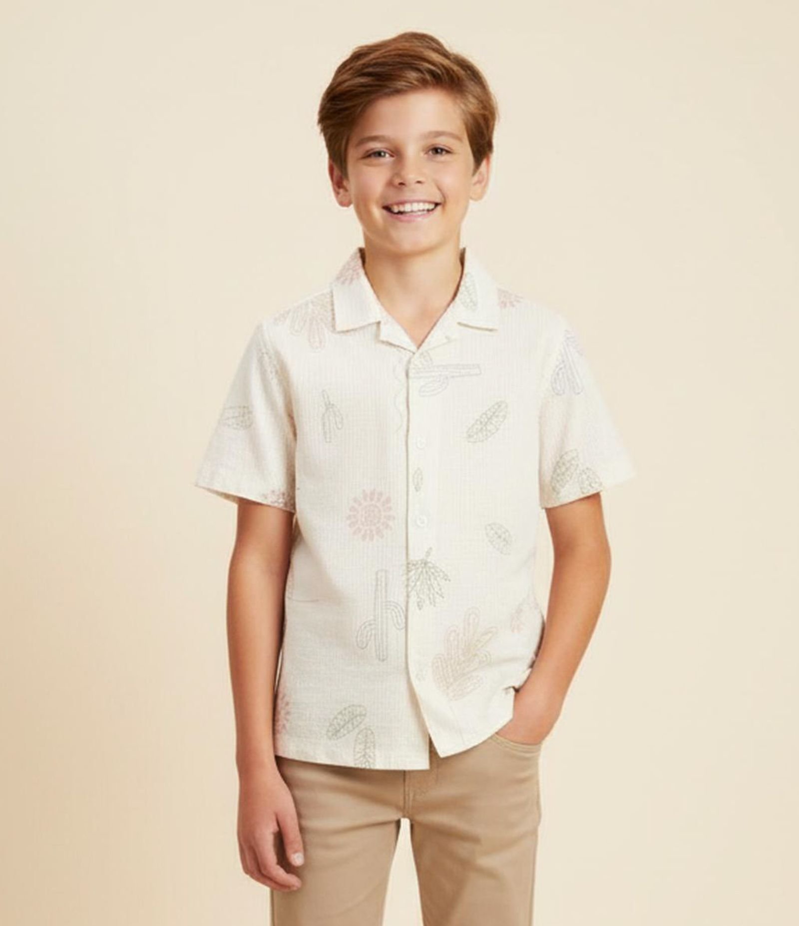 Camisa Infantil Texturizada com Estampa Folhas e Cactos - Tam 5 a 14 Anos Bege 1