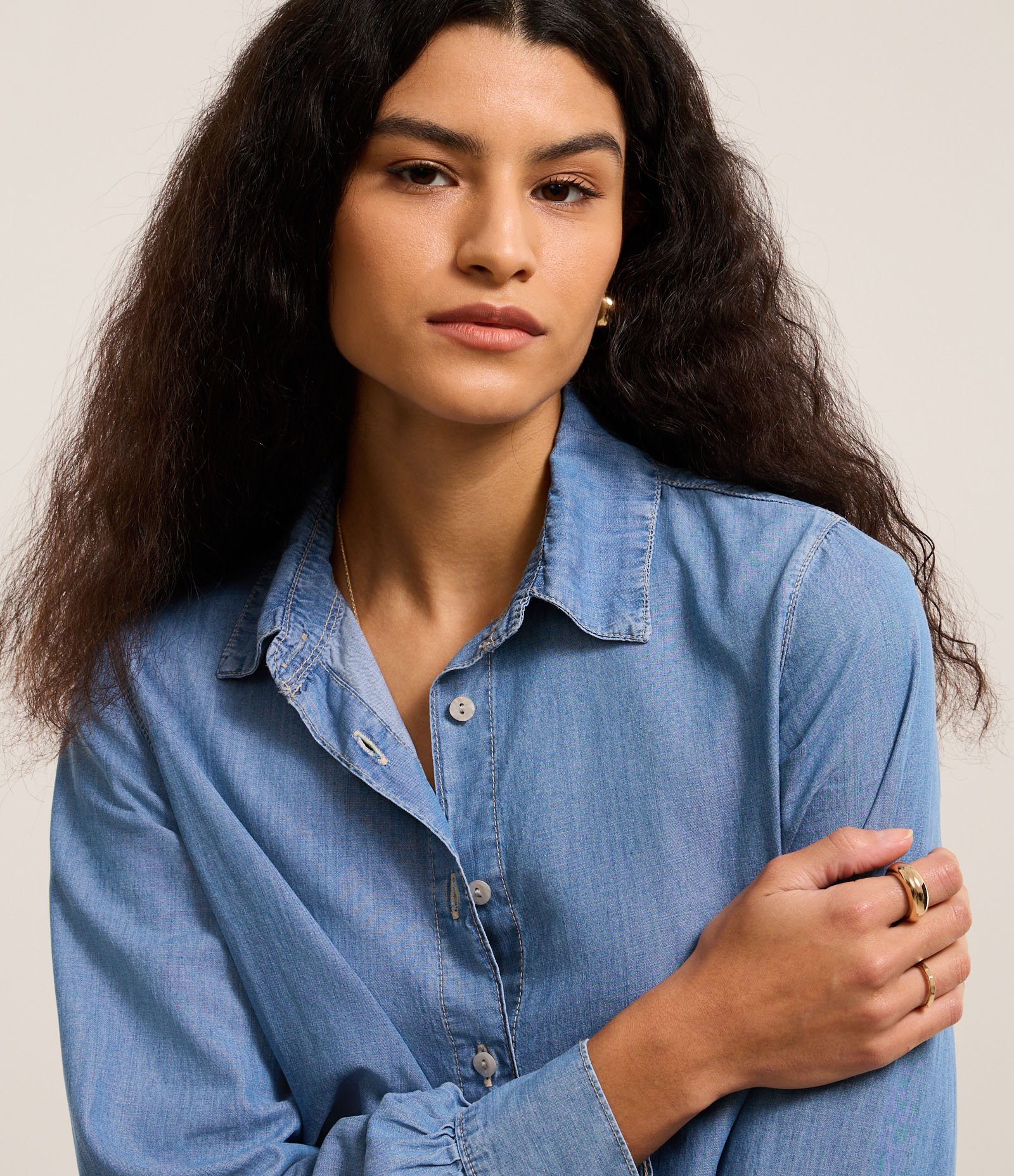 Camisa Jeans Liocel com Franzidos nos Punhos Azul 4