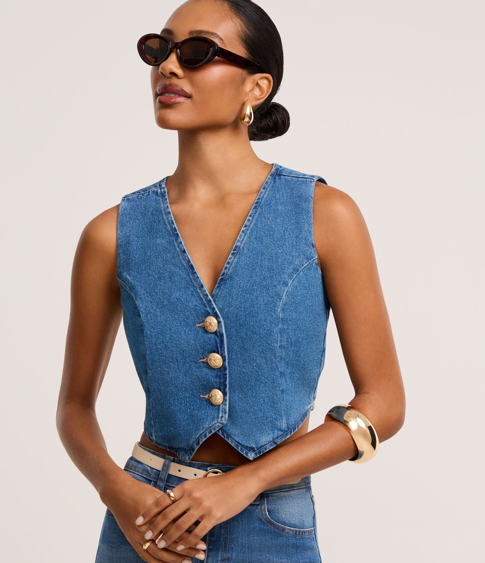 Colete em Jeans com Botões e Barra em V Azul Médio 2