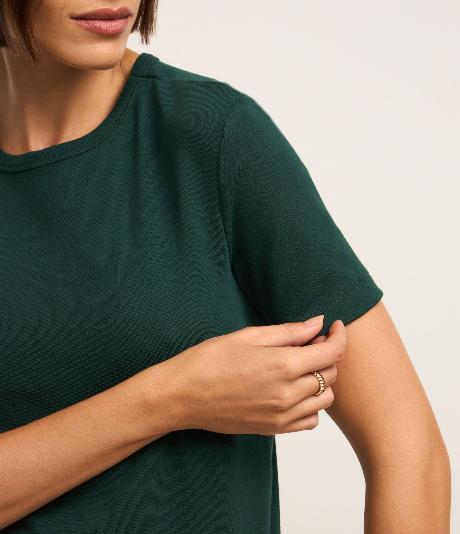 Blusa Básica Ajustada em Ribana com Gola Redonda Verde 5