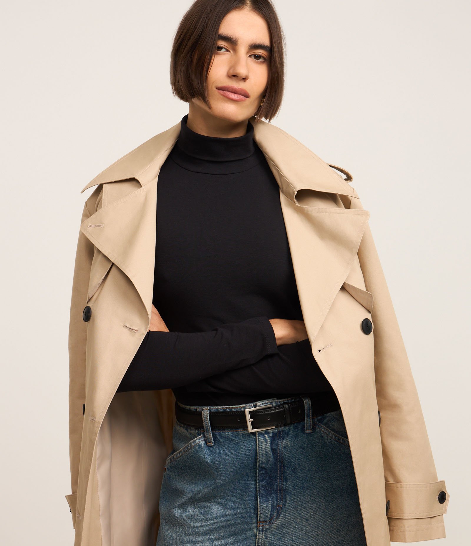 Blusa em Algodão com Golinha Alta Preto 2