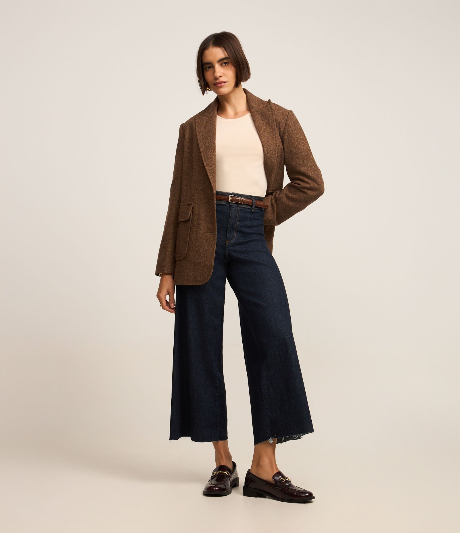 Blusa em Algodão com Gola Redonda Bege 2