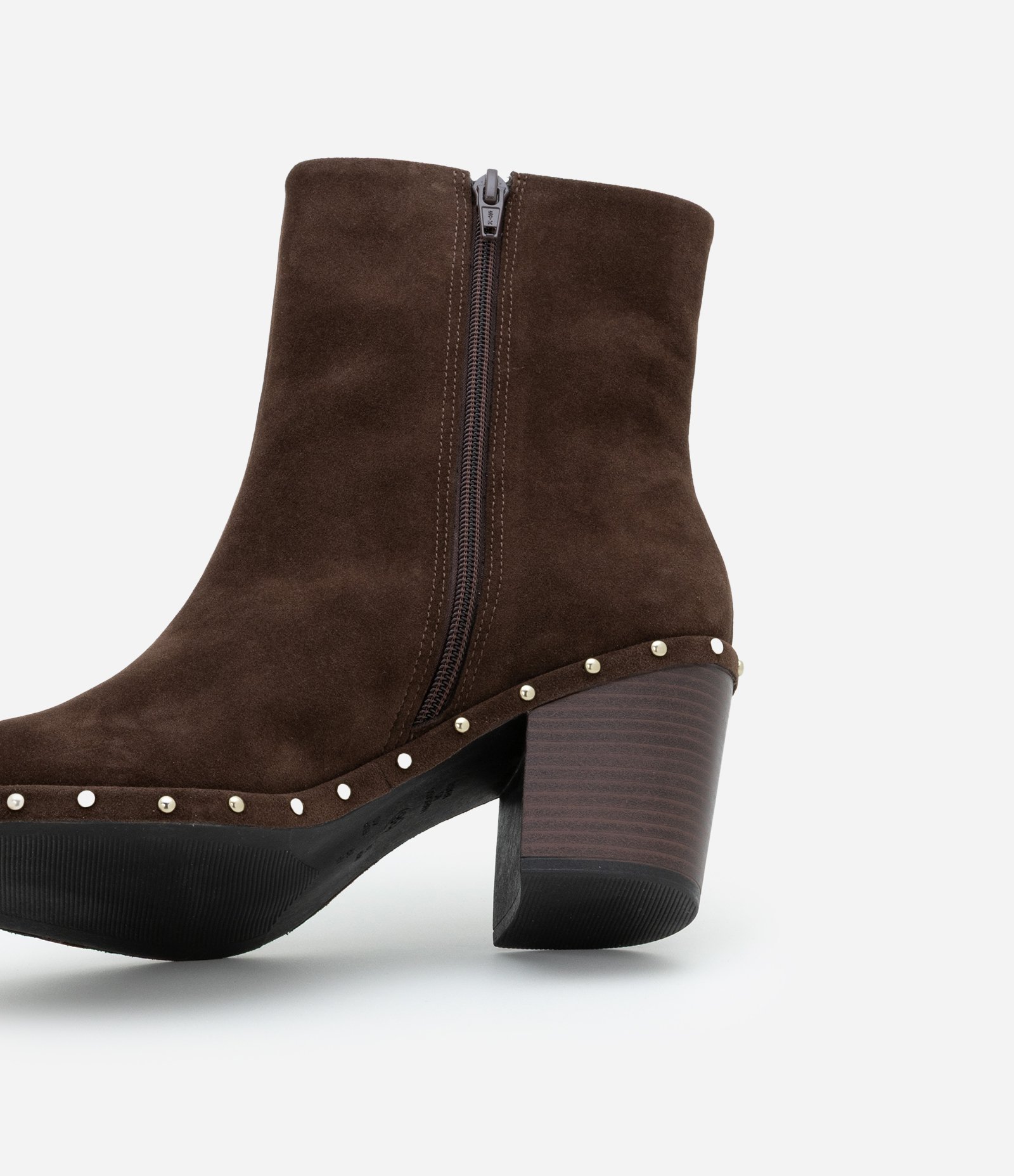 Bota Western em PU com Tachinhas na Lateral Marrom 4