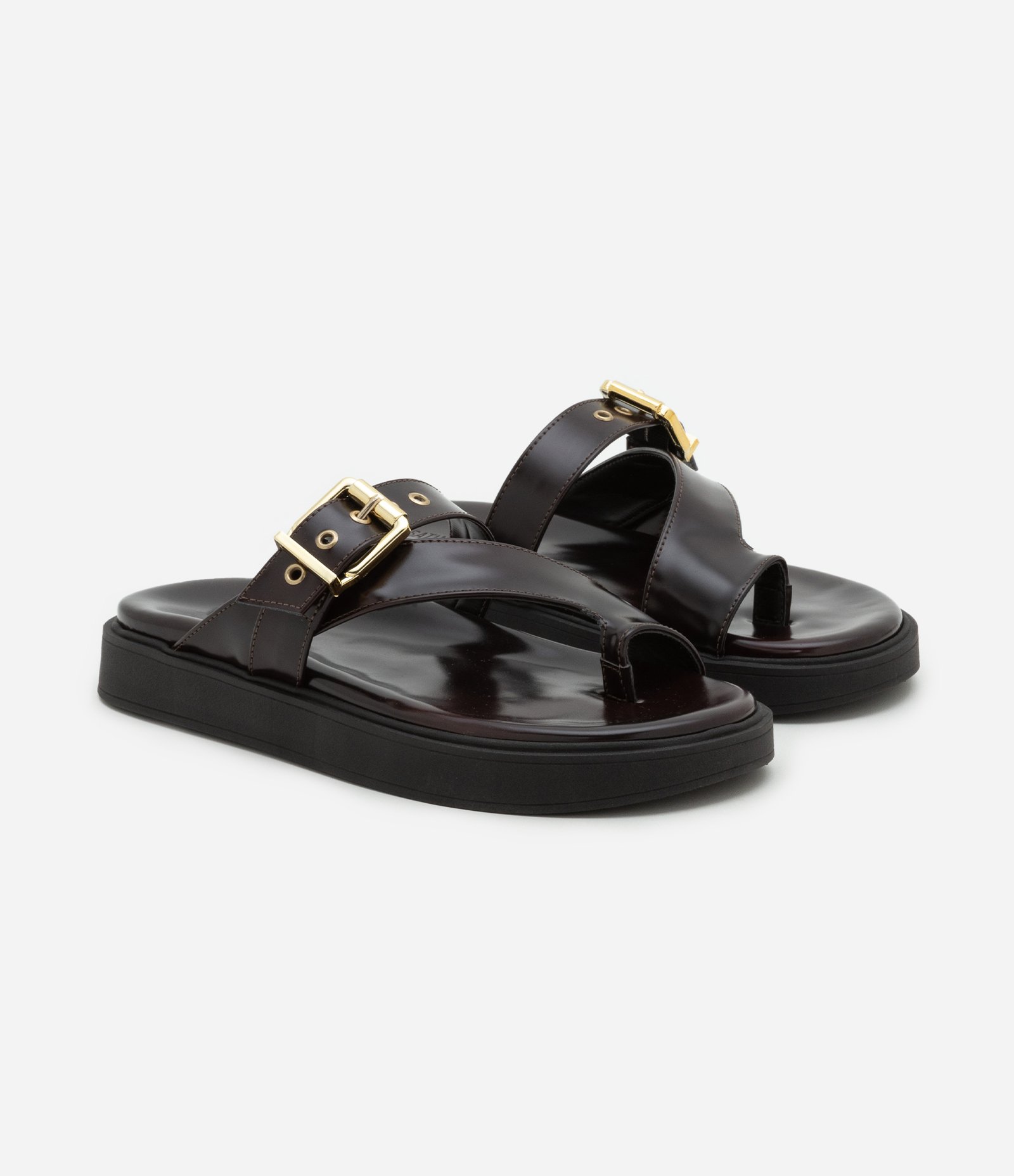 Rasteira em PU com Dedinho e Detalhe de Fivela Marrom Escuro 2