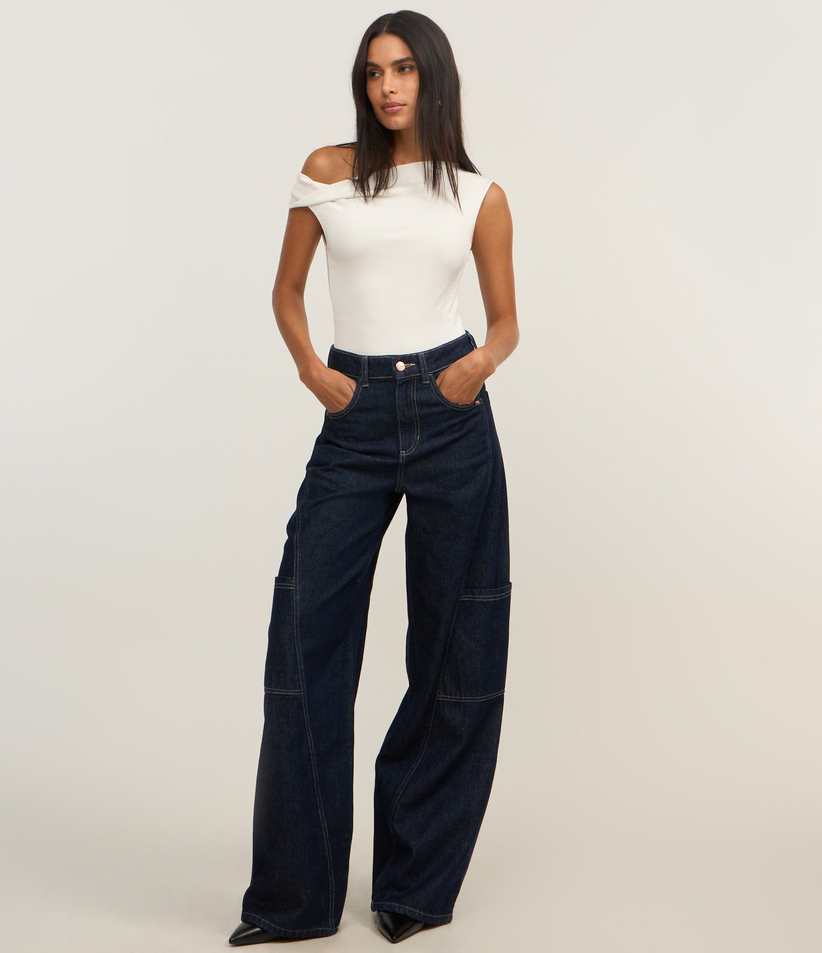 Body com Decote Canoa e Alça Larga 2