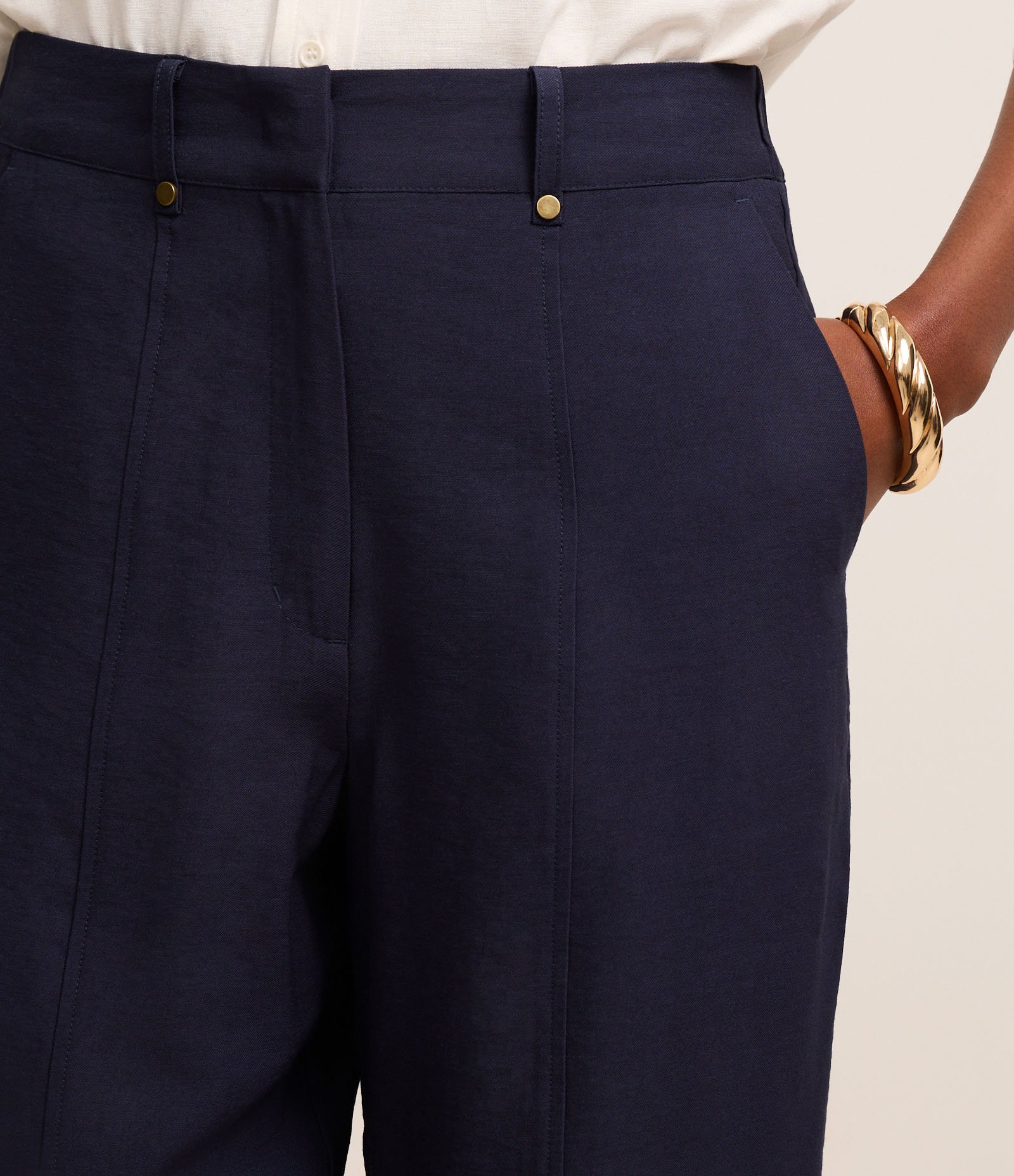 Calça Boho Reta Cintura Alta em Viscose com Frisos Azul Marinho 4