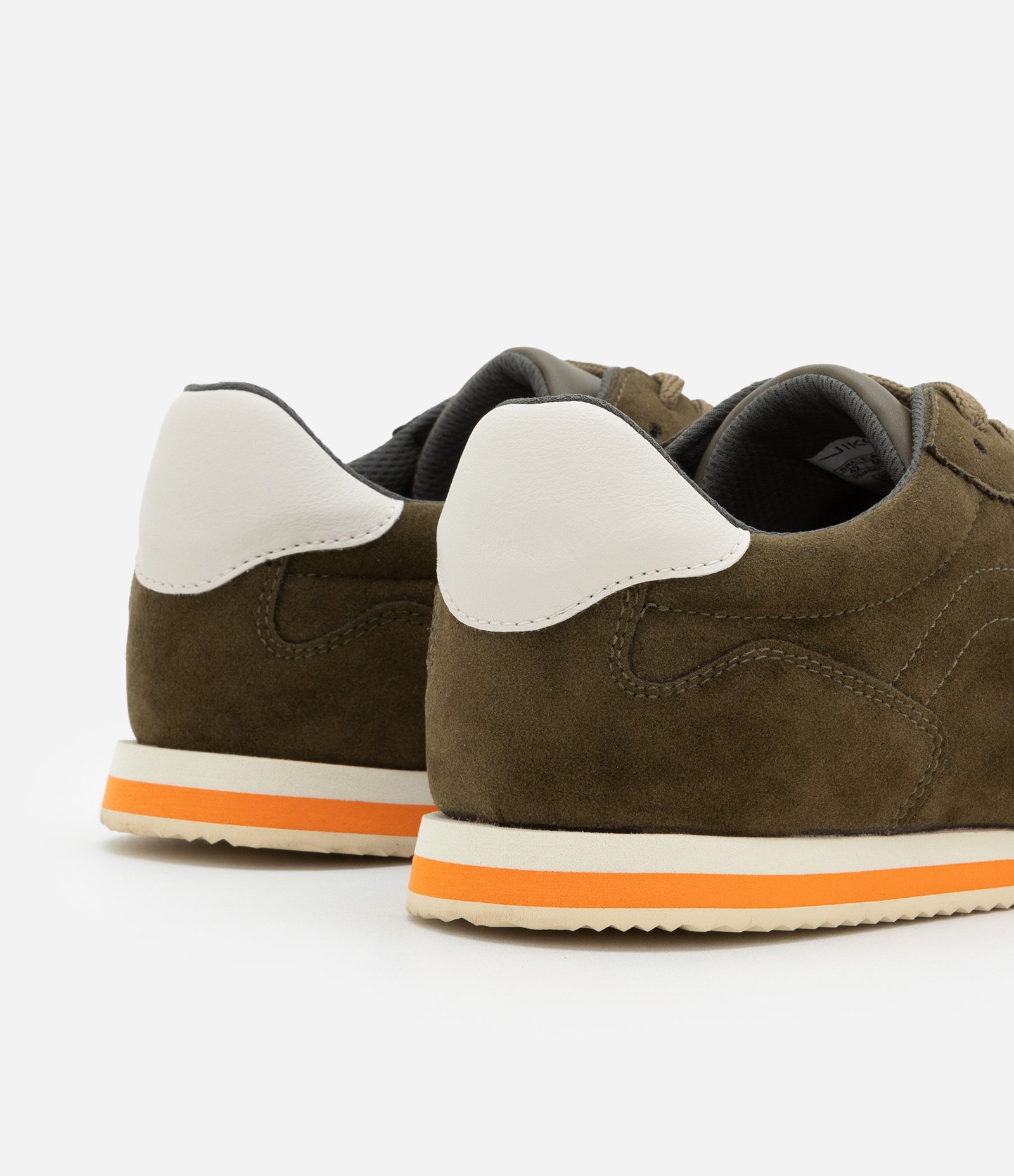 Tênis Retrô Sintético com Recortes Efeito Camurça Verde 5