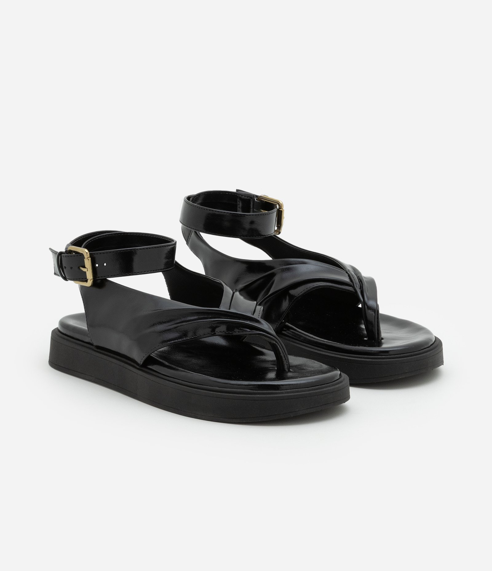 Sandália Rasteira com Detalhes Enrugados no Cabedal Preto 3