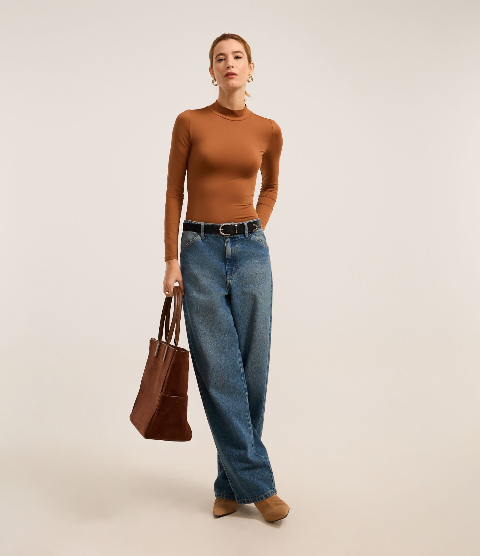 Body Básico em Poliamida com Golinha Alta Marrom 2