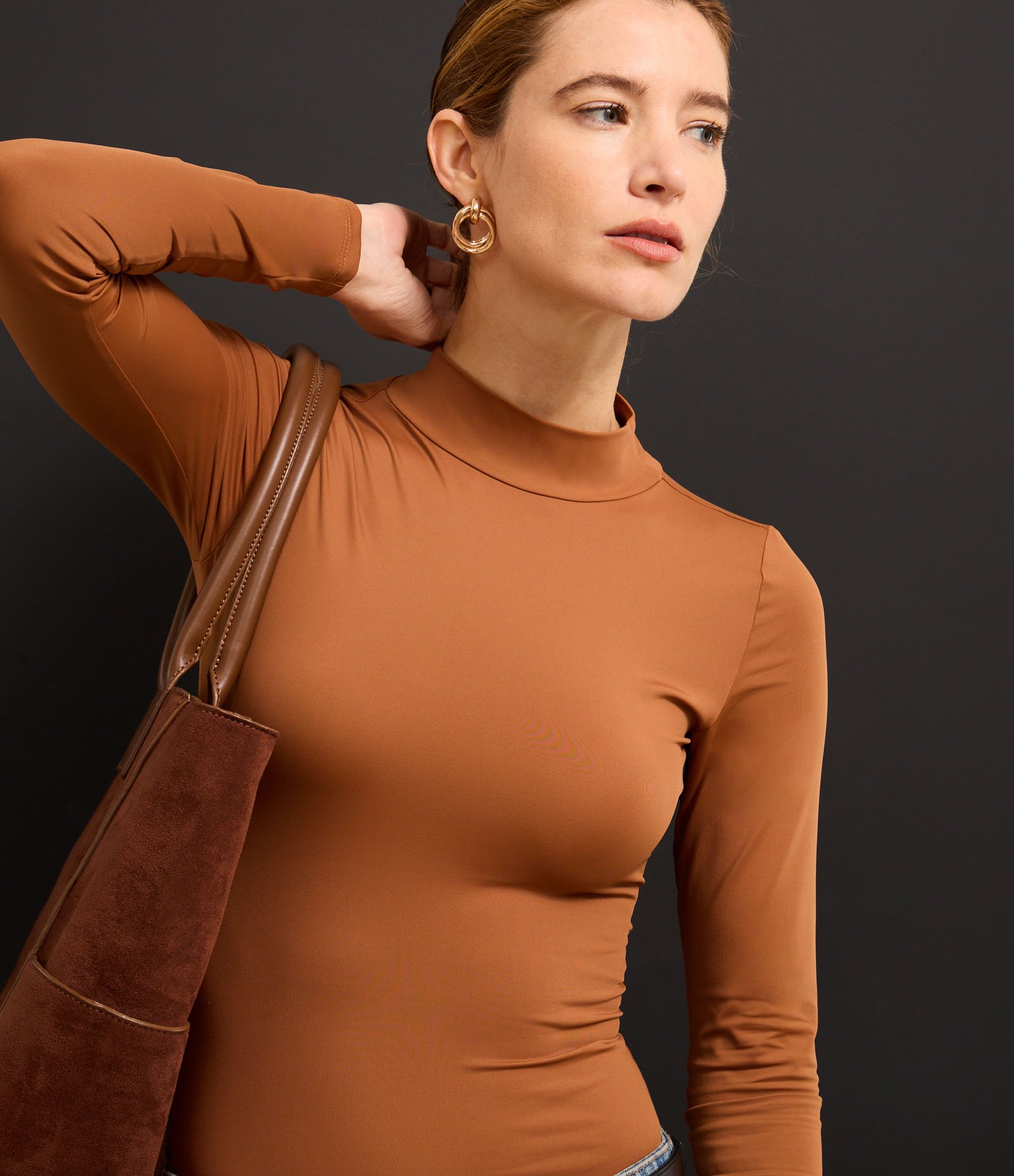 Body Básico em Poliamida com Golinha Alta Marrom 6