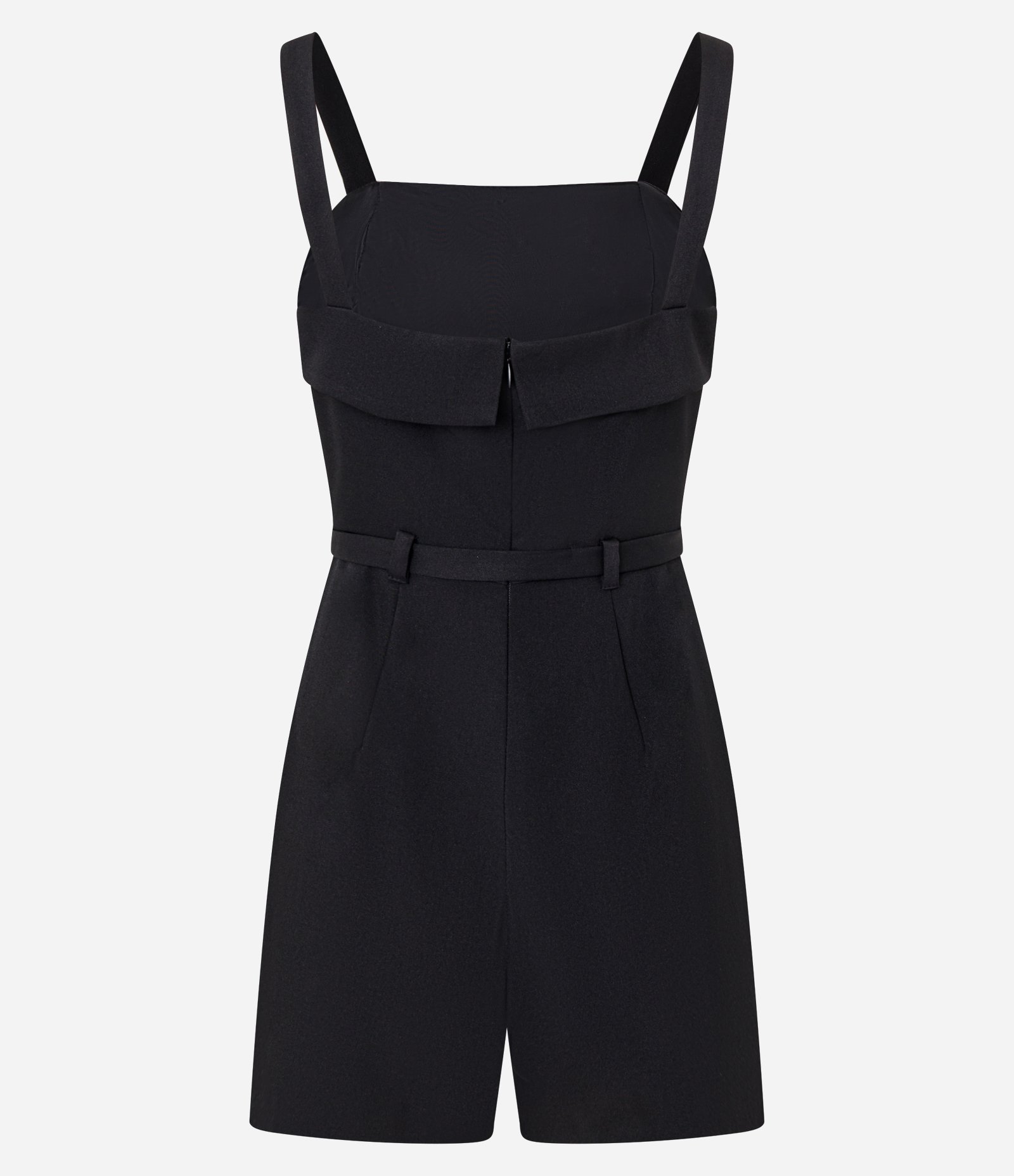 Macaquinho Alfaiatado com Cinto de Tecido Preto 6