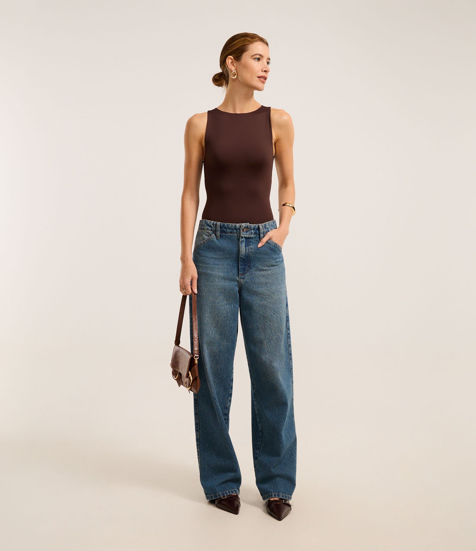 Body Básico em Poliamida com Gola Redonda Marrom 2