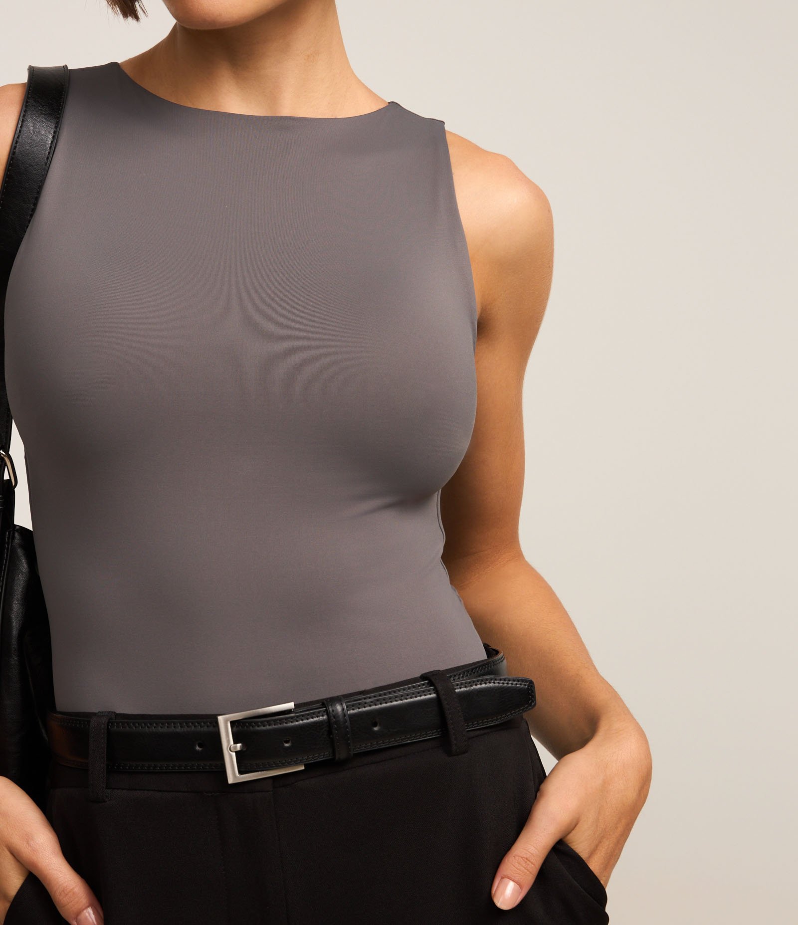 Body Básico em Poliamida com Gola Redonda Chumbo 3