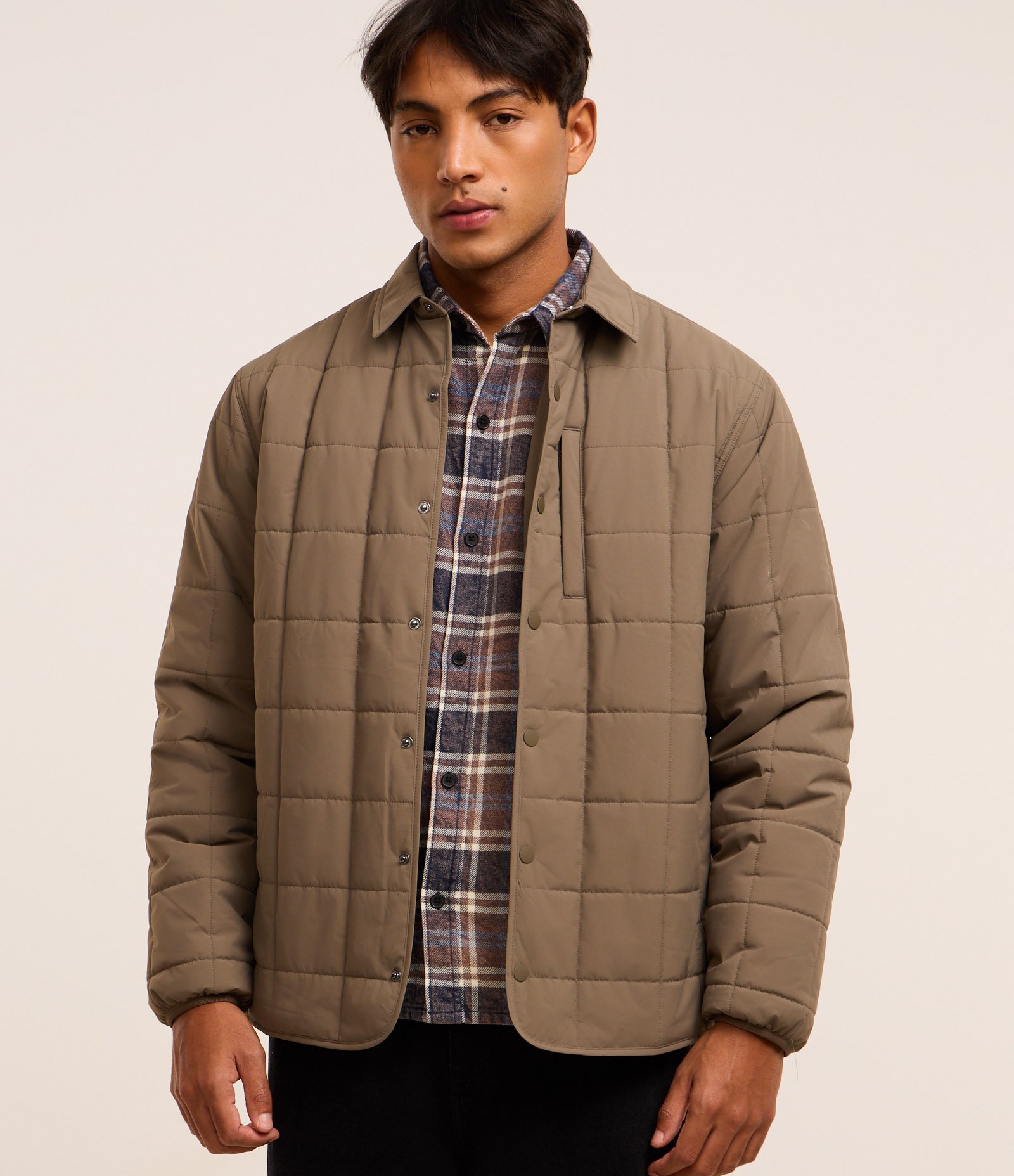 Jaqueta em Matelassê com Gola Polo Marrom 1