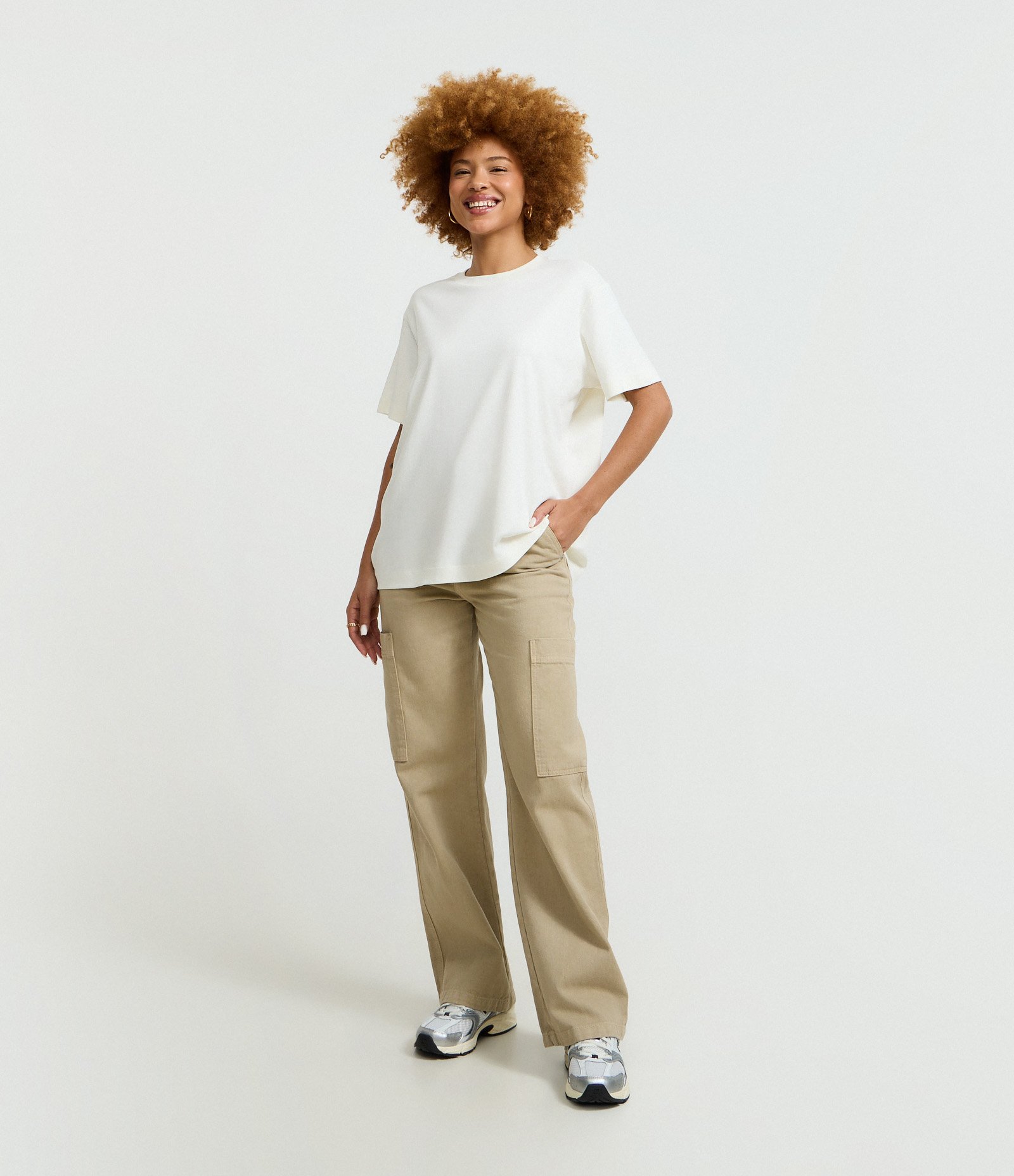 Camiseta Boxy em Algodão com Manga Curta Branco 2