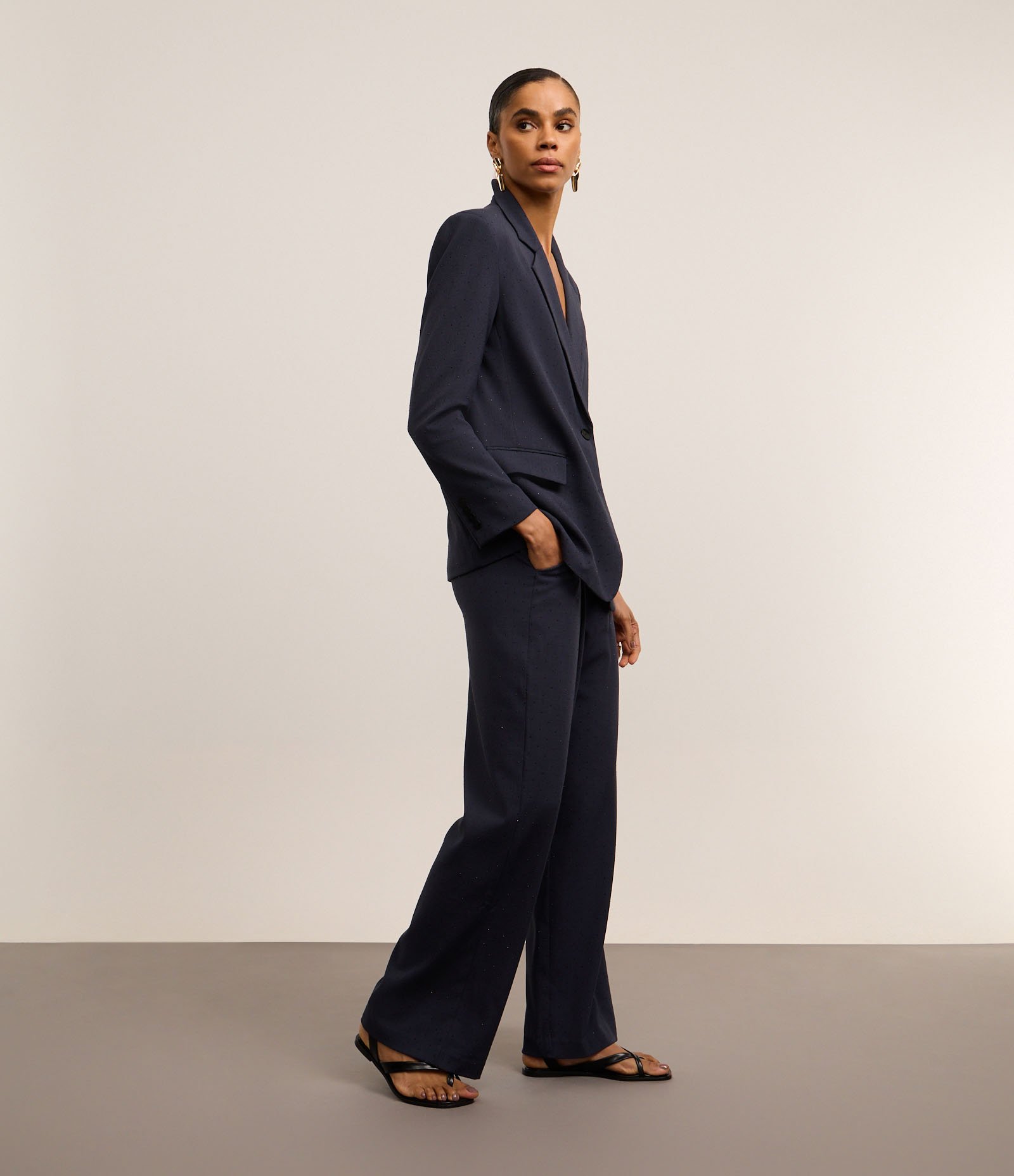 Calça Wide Leg Alfaiatada com Pregas e Aplicação de Strass Azul 6