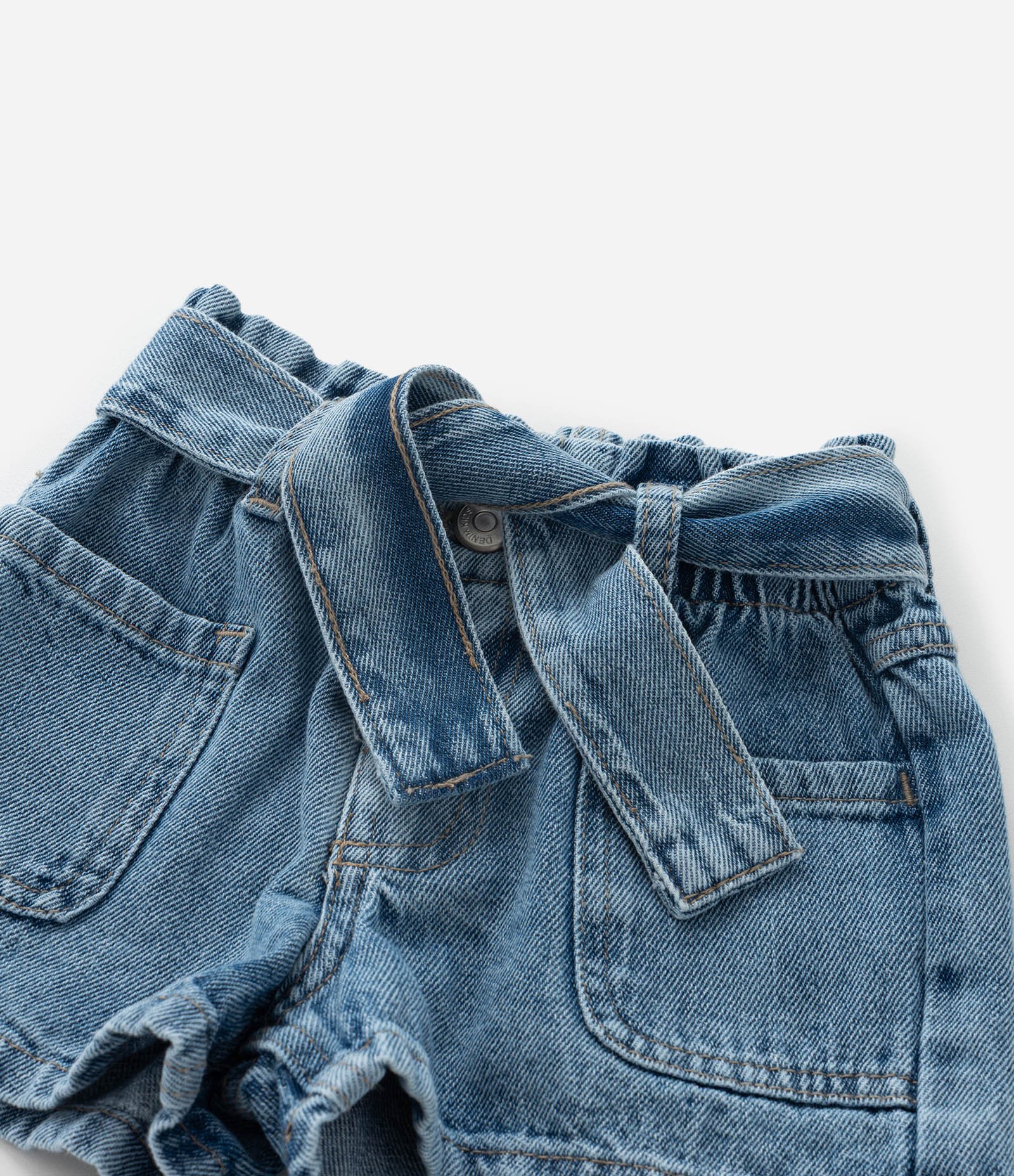 Short Infantil em Jeans com Faixa para Amarração - Tam 1 a 6 Anos Azul 4