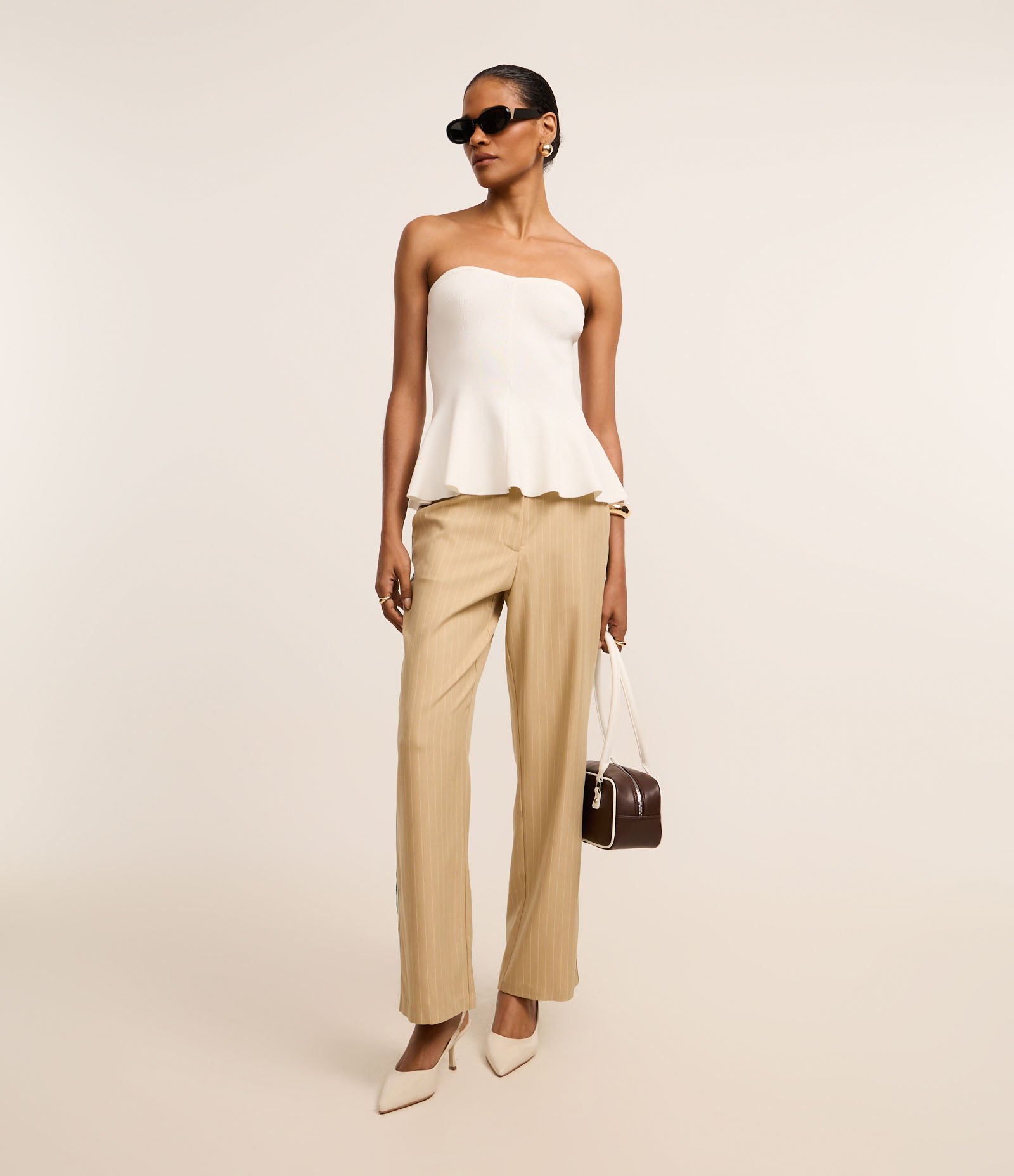 Blusa Peplum Sem Alça em Tricô Canelado Branco 2