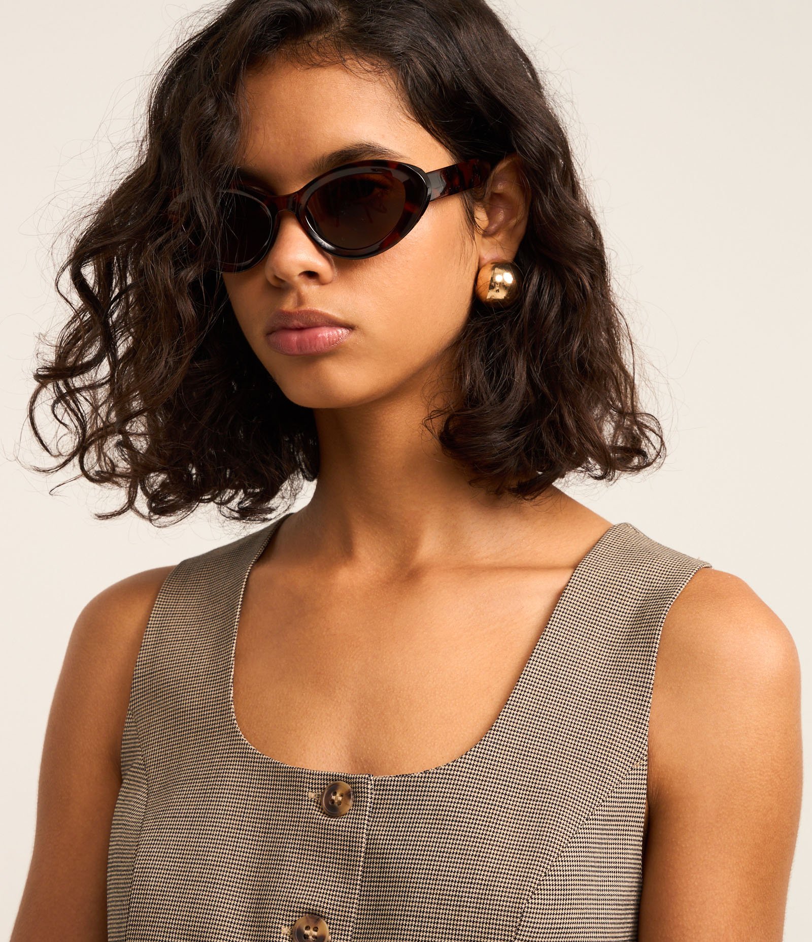 Colete Alfaiatado com Decote Quadrado e Estampa Pied de Poule Cinza 3