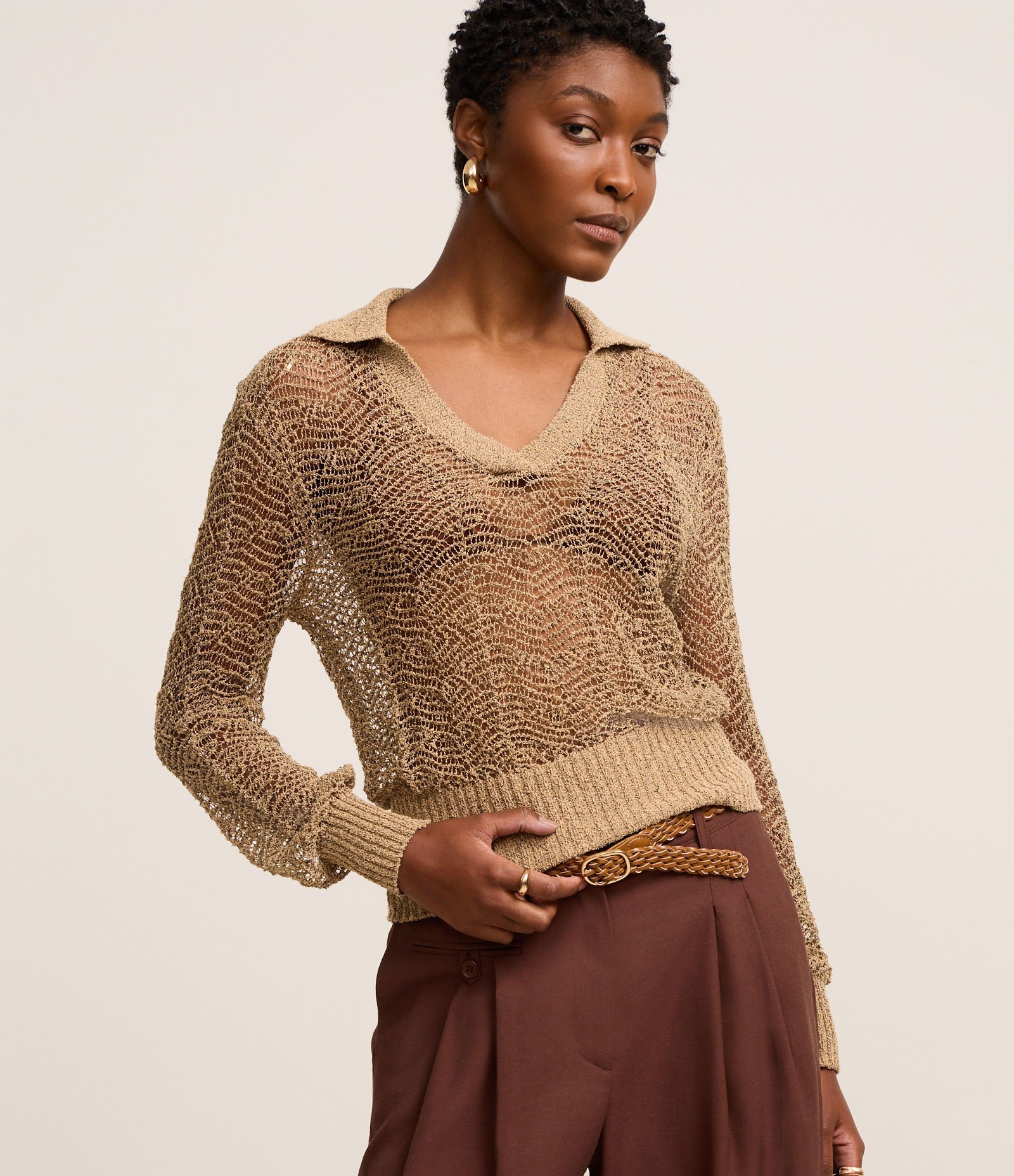 Blusa em Tricô com Gola Polo e Ponto Vazado Marrom 1