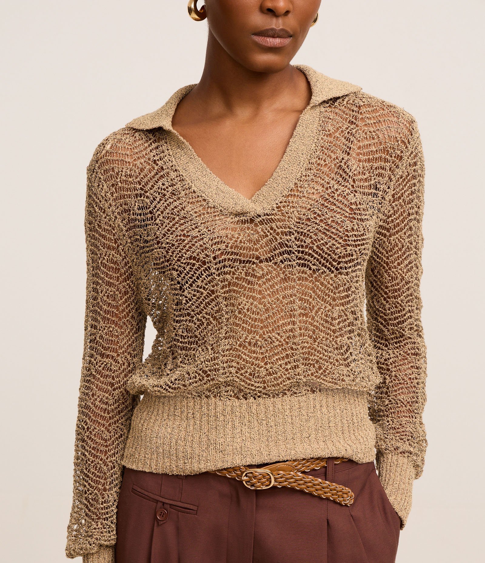 Blusa em Tricô com Gola Polo e Ponto Vazado Marrom 4