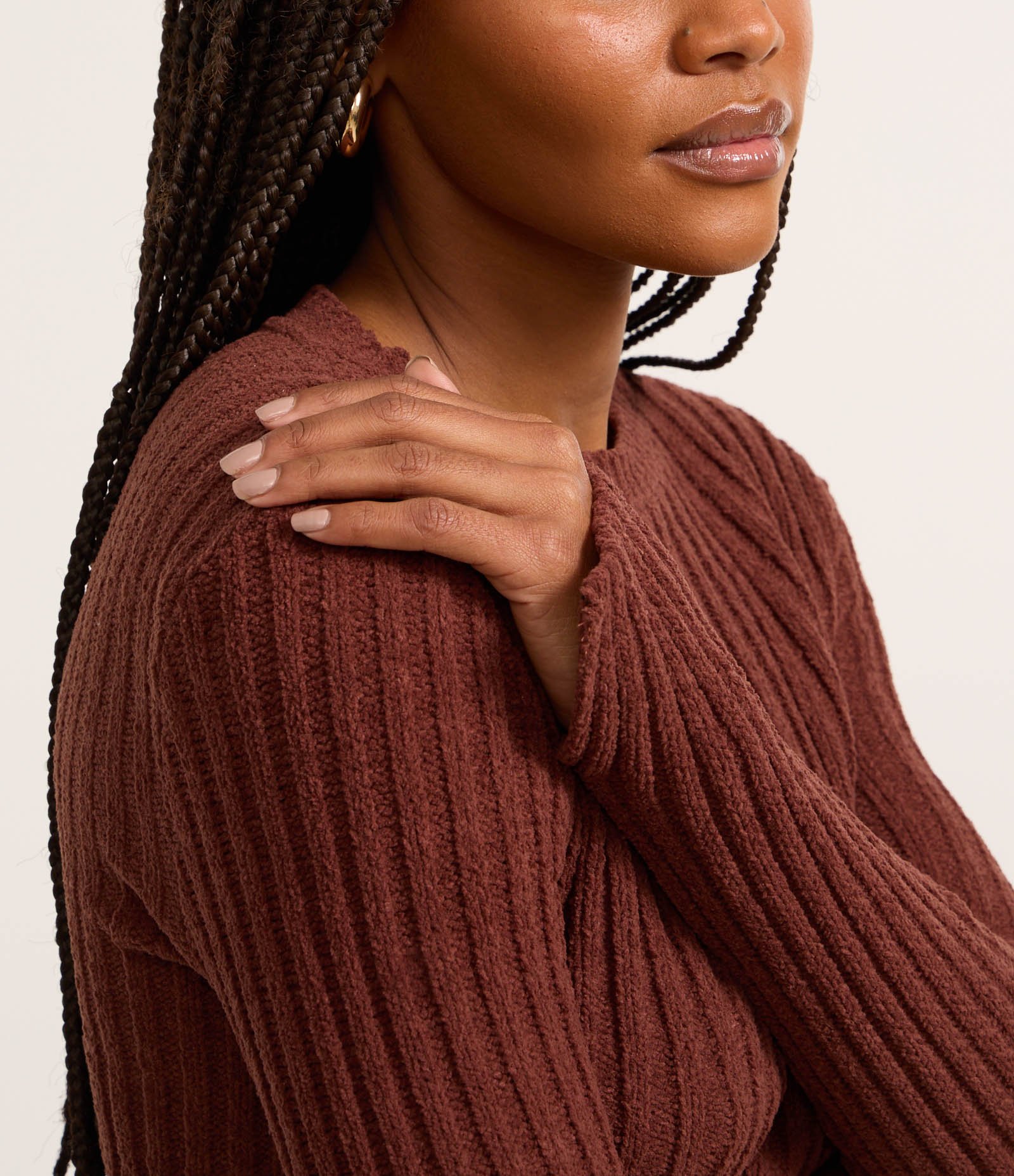 Blusa Cropped Texturizada em Tricô Chenille Marrom 4