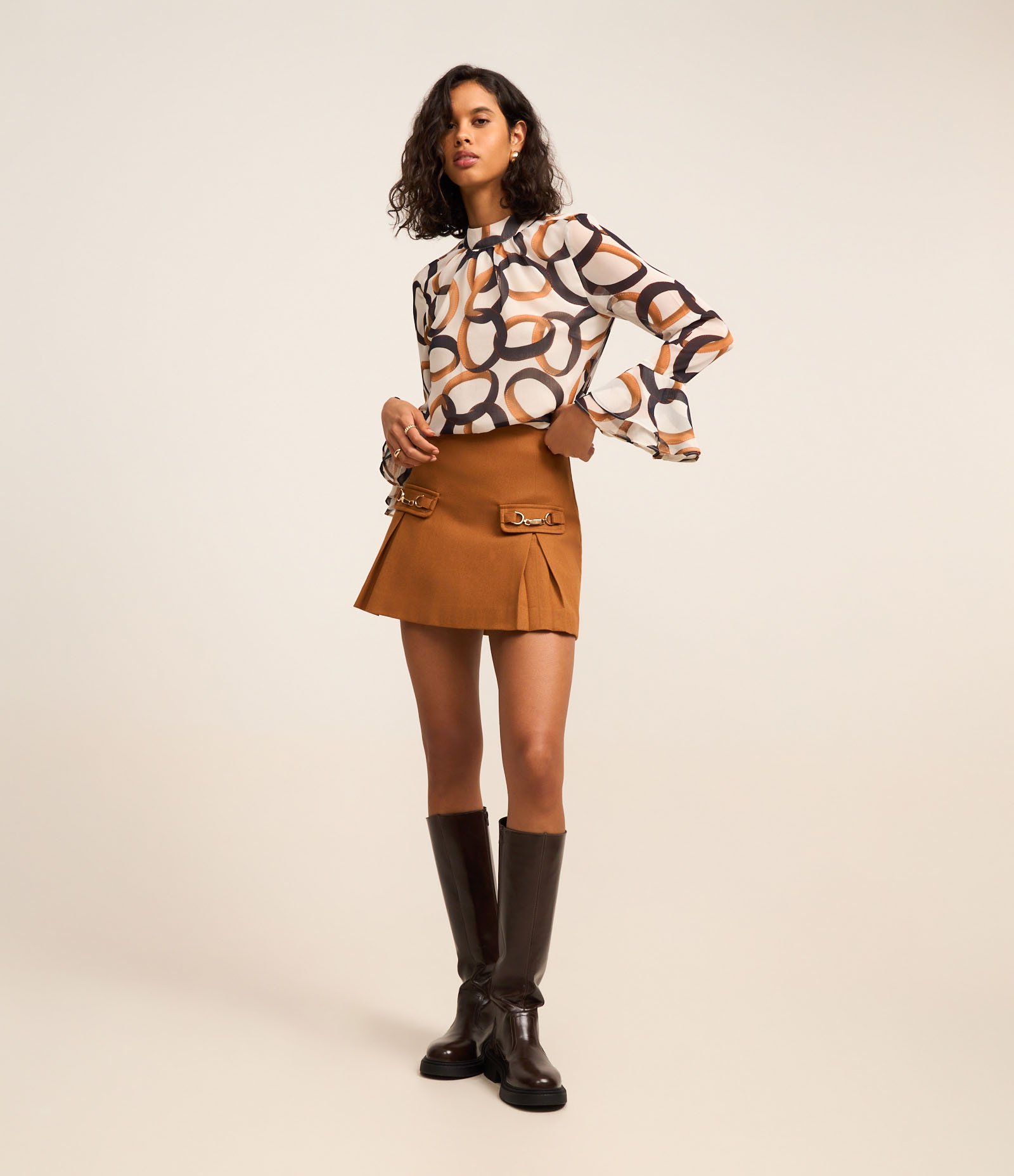 Blusa em Chiffon com Manga Sino e Estampa Anéis Off White/Laranja/Marrom 2