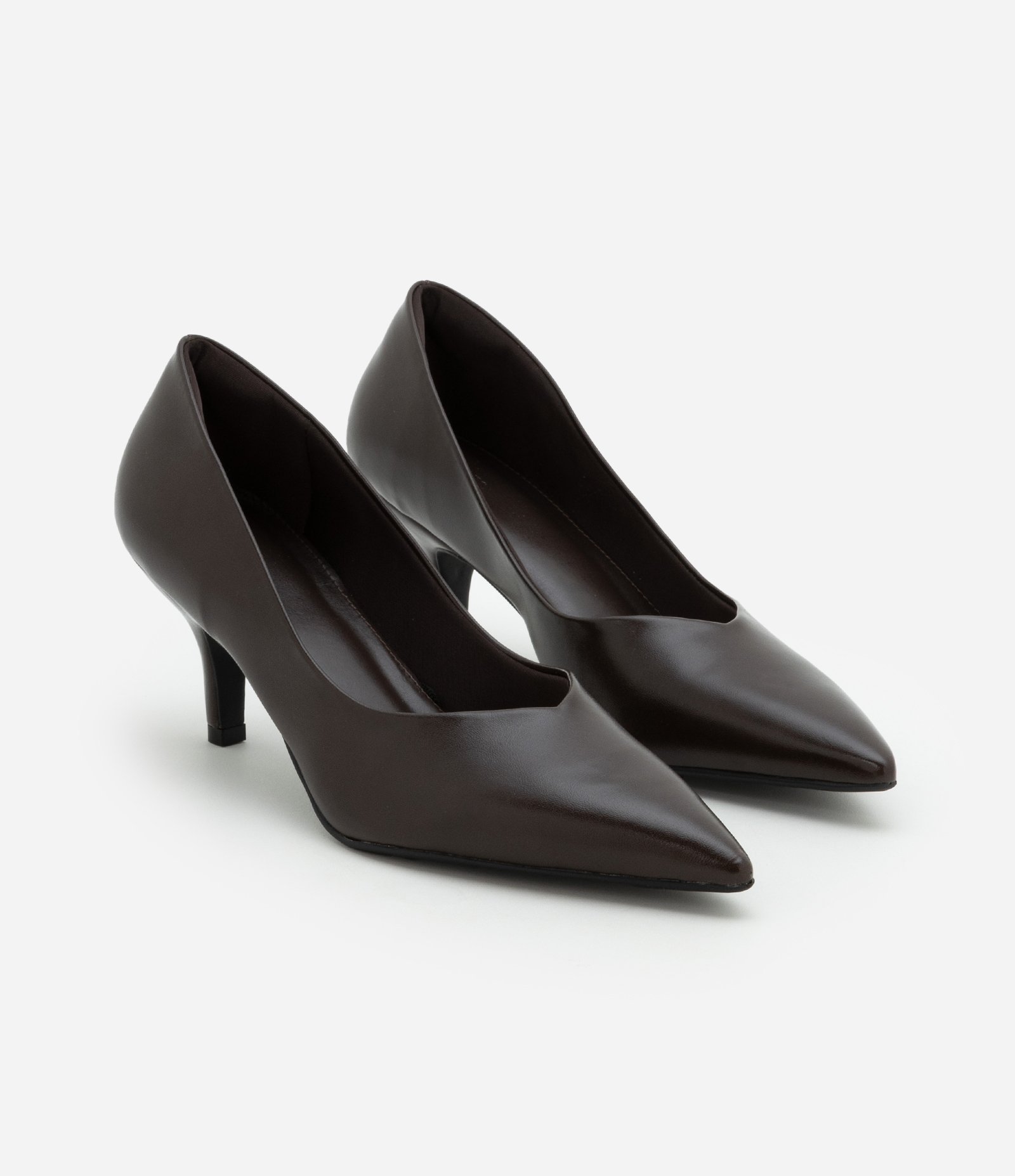 Sapato Scarpin em PU com Salto Médio Marrom 4