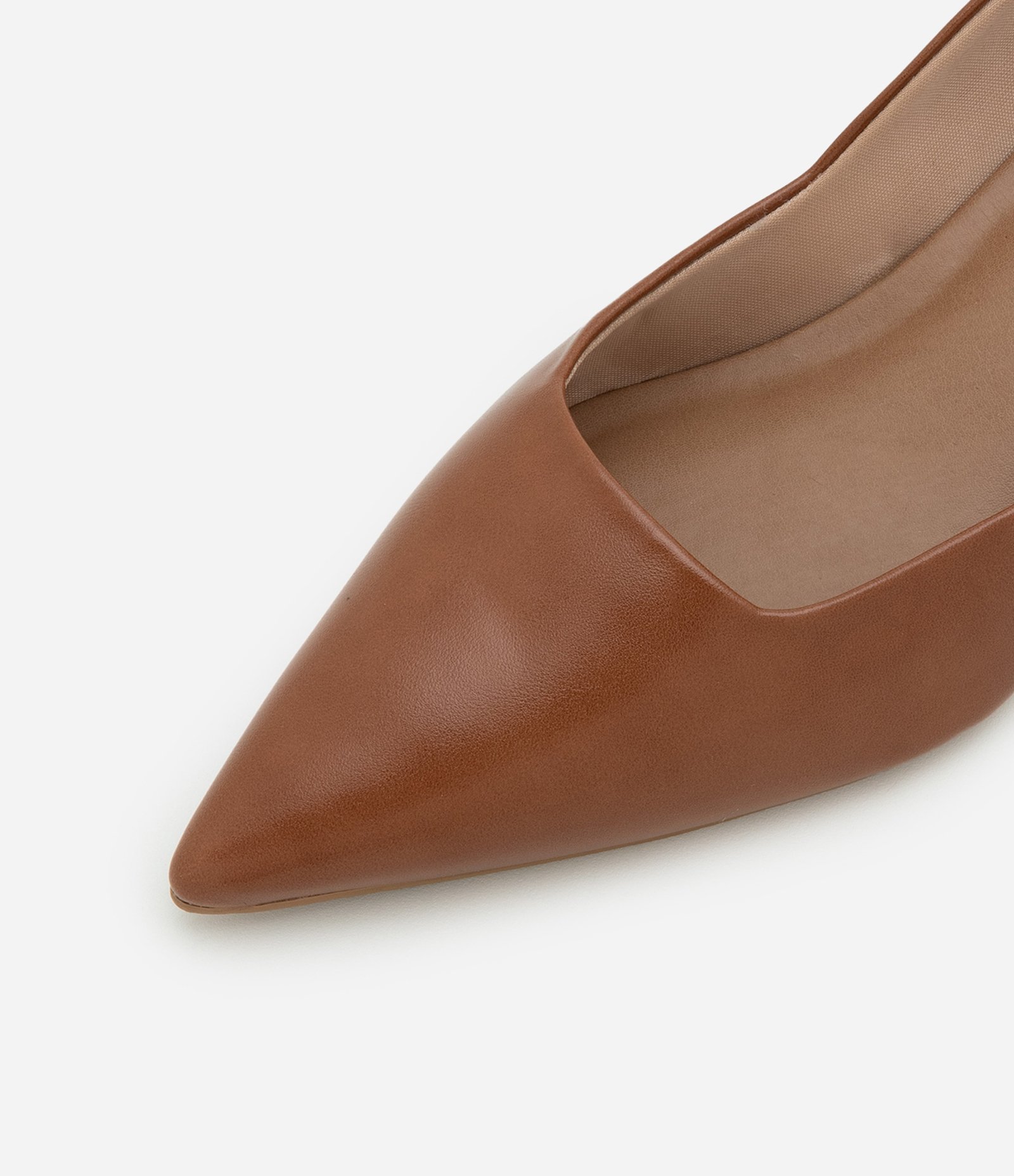 Sapato Scarpin Básico com Salto Bloco Caramelo 4