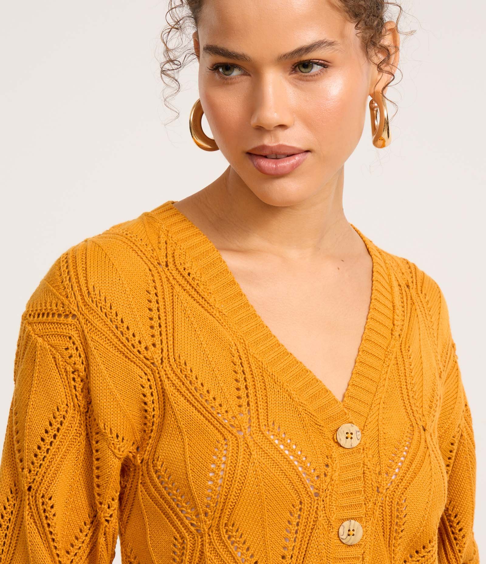 Casaco Curto em Tricô com Ponto Diferenciado Amarelo 3