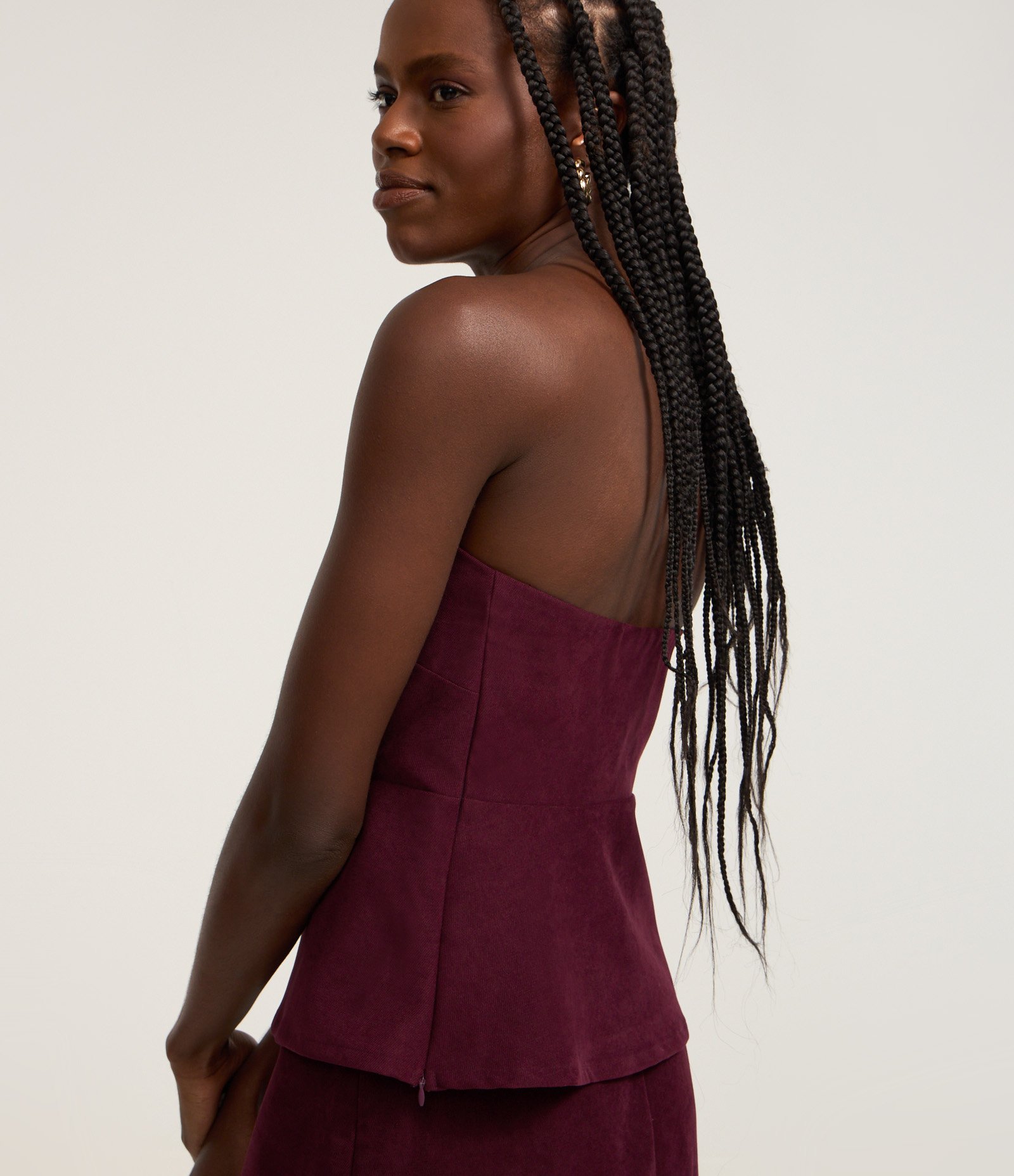 Blusa em Suedine com Recorte e Decote Tomara que Caia Bordô 3