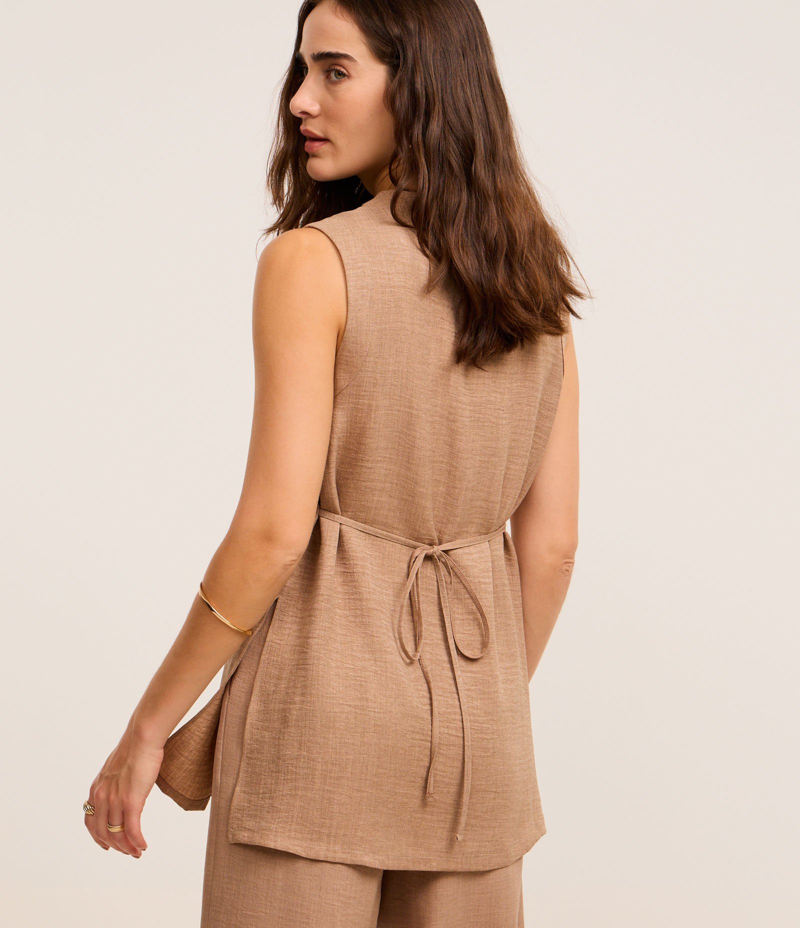 Blusa Longa em Chiffon com Amarração nas Costas Bege 5