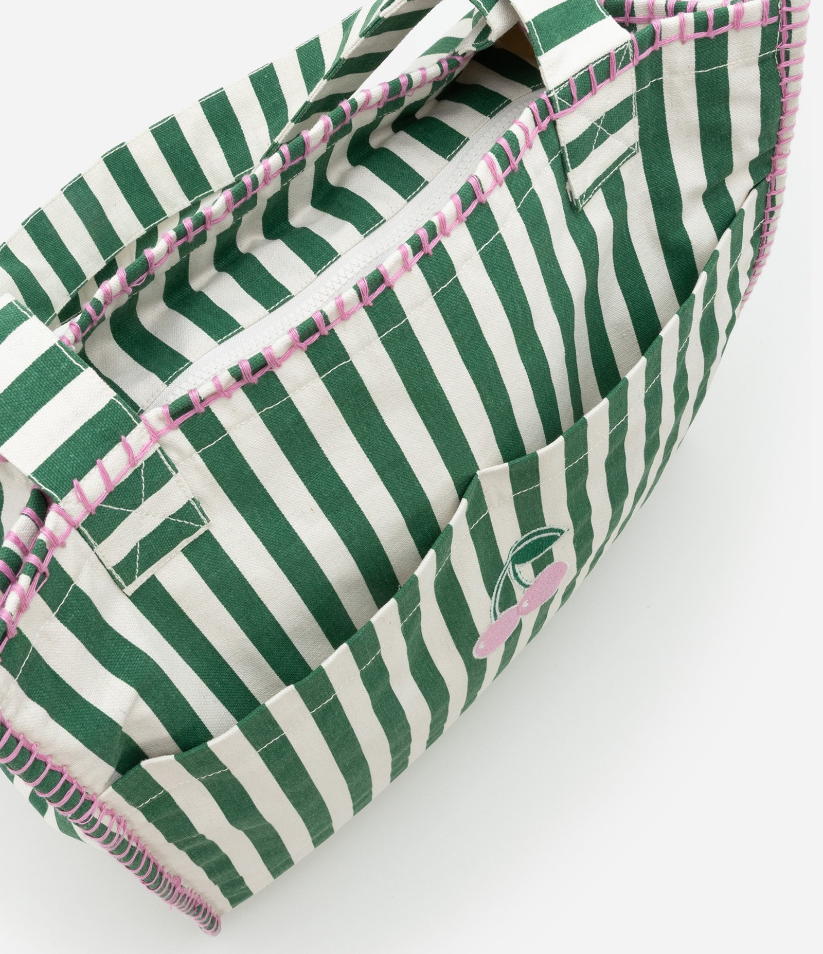 Bolsa de Praia em Lona Listrada com Patch de Cereja e Pesponto Contrastante Verde/Off White 6