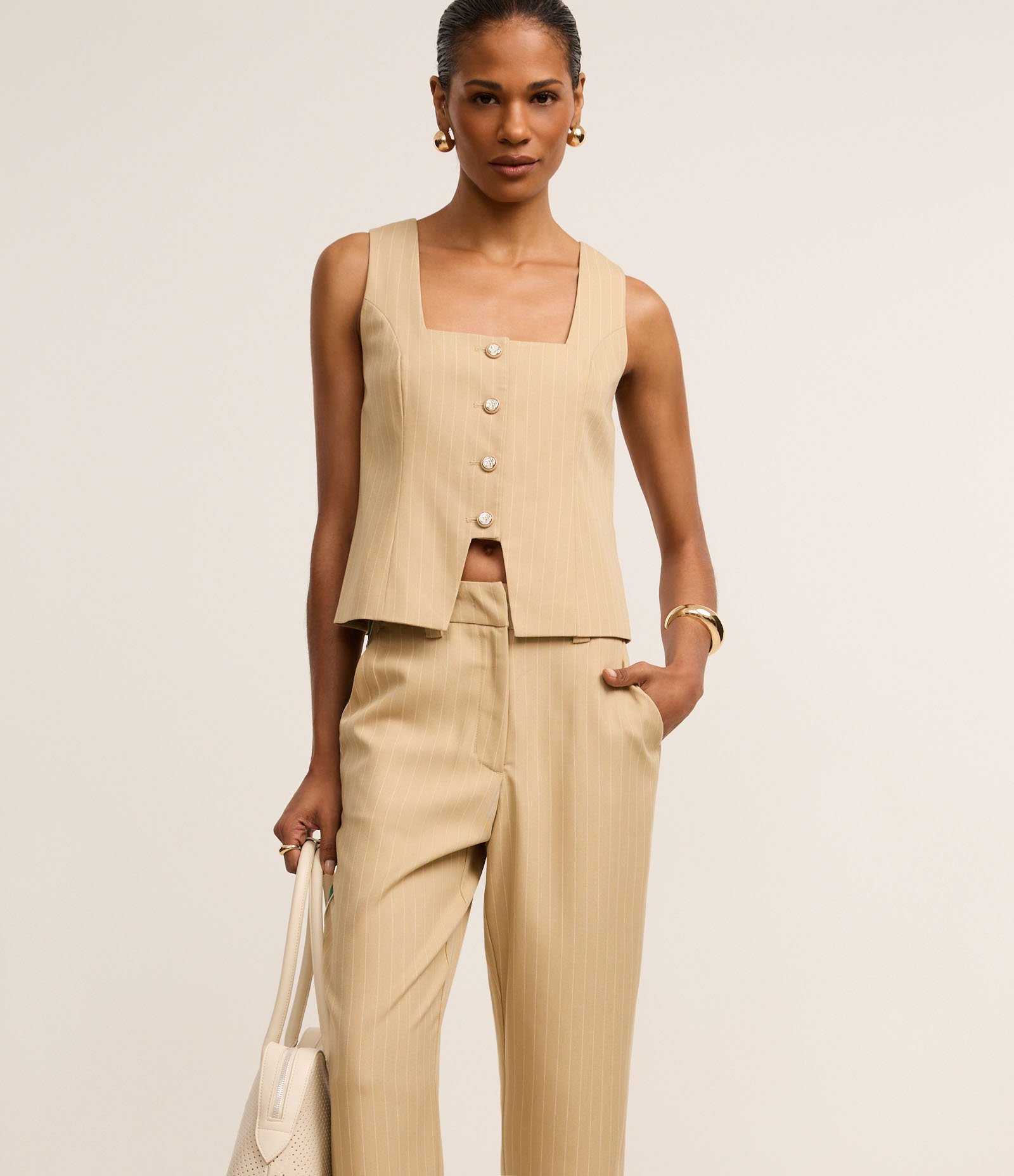 Calça Reta Alfaiatada com Riscas de Giz e Contraste Lateral Bege 2