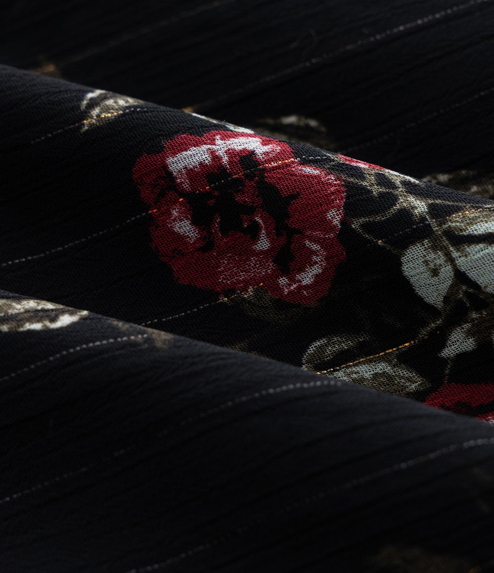 Vestido Midi Floral em Chiffon com Babados e Brilhos Curve & Plus Size Preto 7