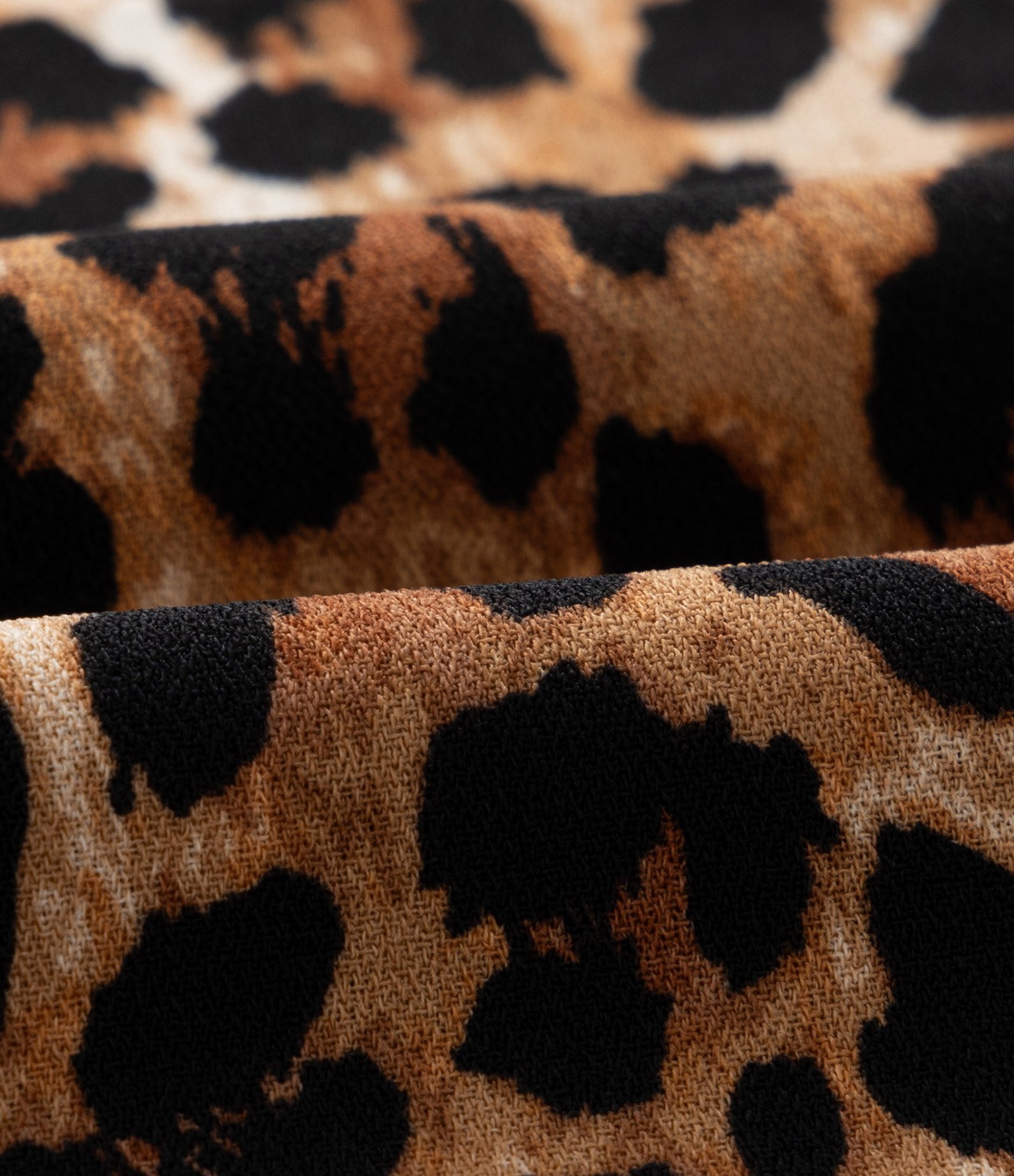 Saia Longa em Crepe com Animal Print Curve & Plus Size Marrom 7