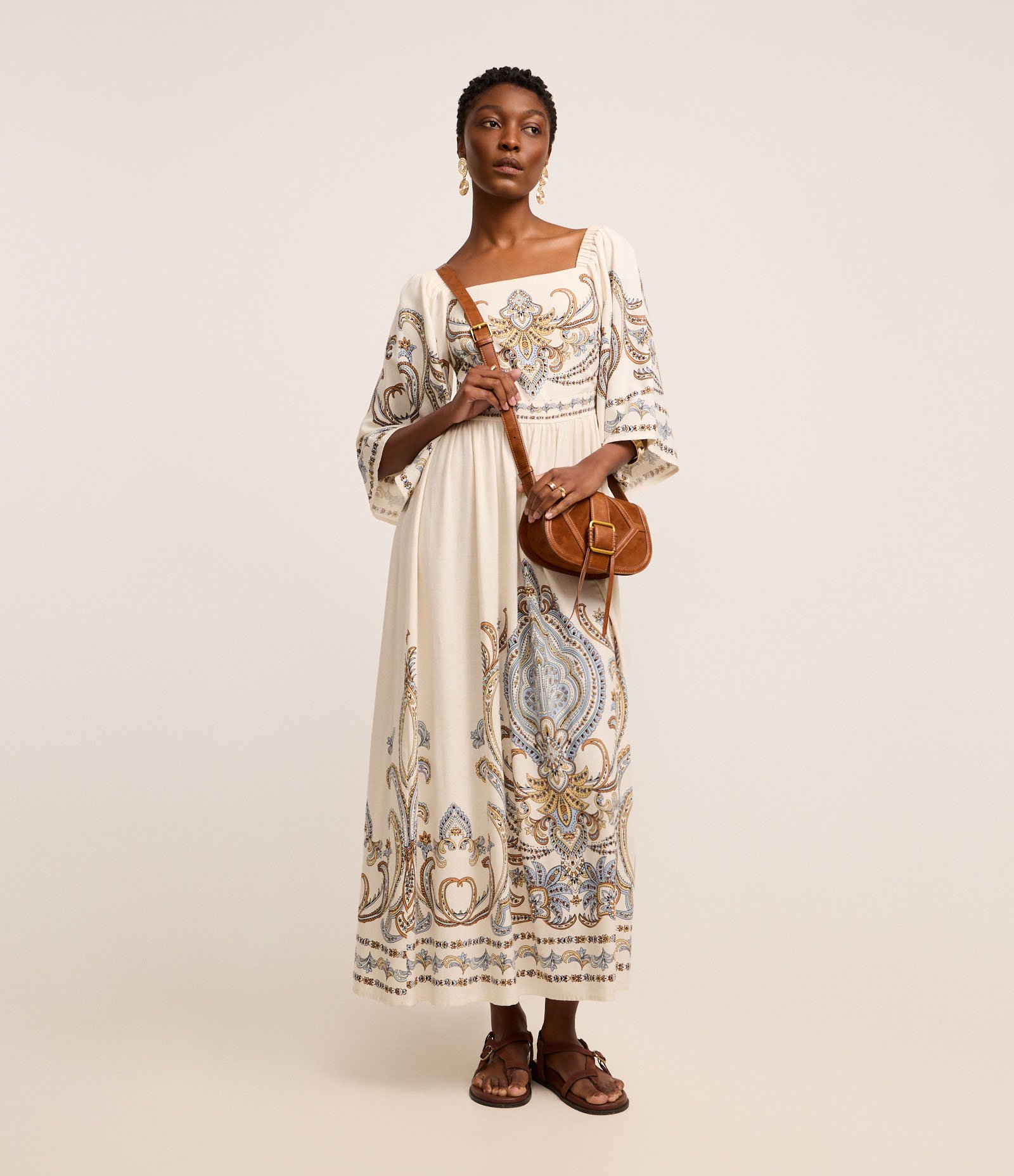 Vestido Boho Evasê Midi em Viscolinho com Estampa Arabesco Off White 2