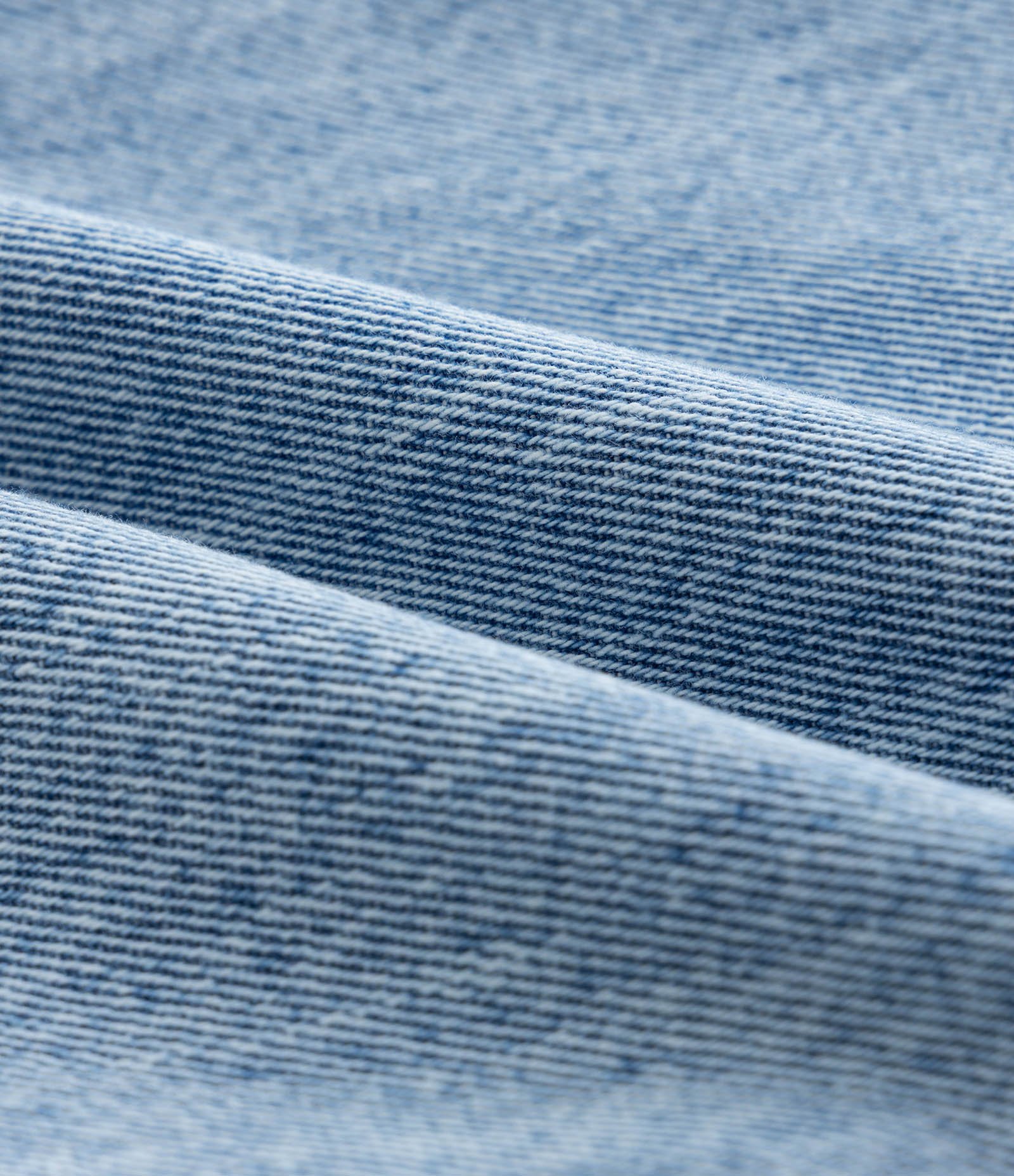 Calça Mom Infantil em Jeans com Bordados de Corações - Tam 5 a 14 Anos Azul 3