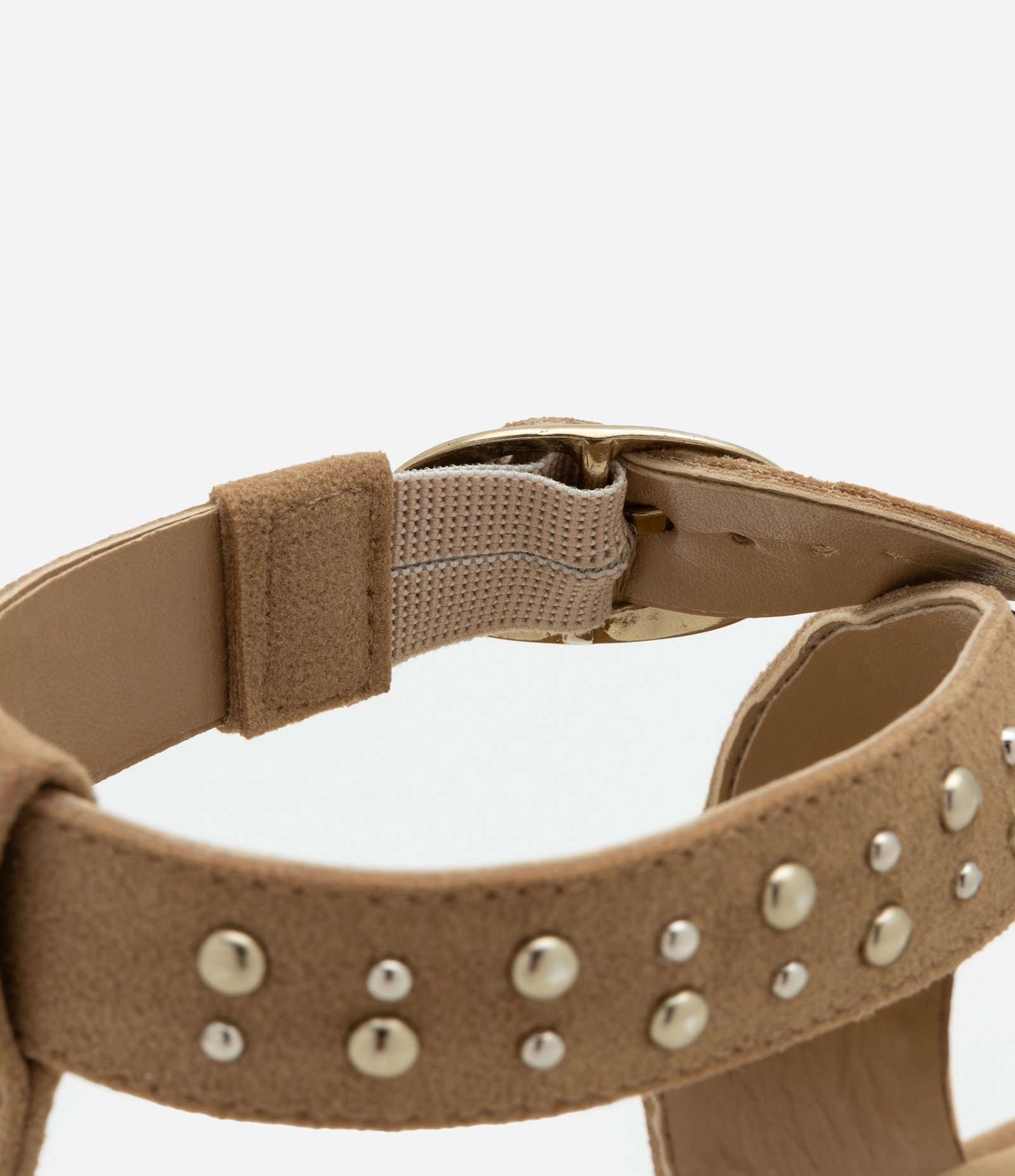 Sandália Flatform com Tachas Aplicadas e Fechamento Fivela Marrom 5