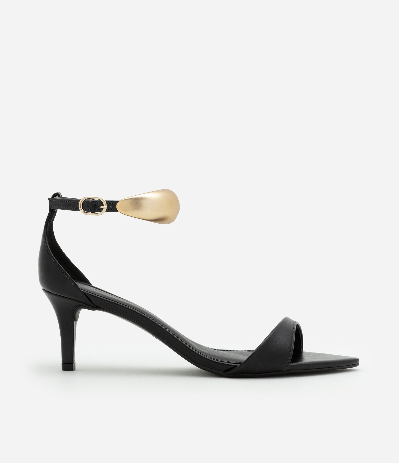 Sandália em PU com Detalhe de Metal Bold no Tornozelo Preto 1