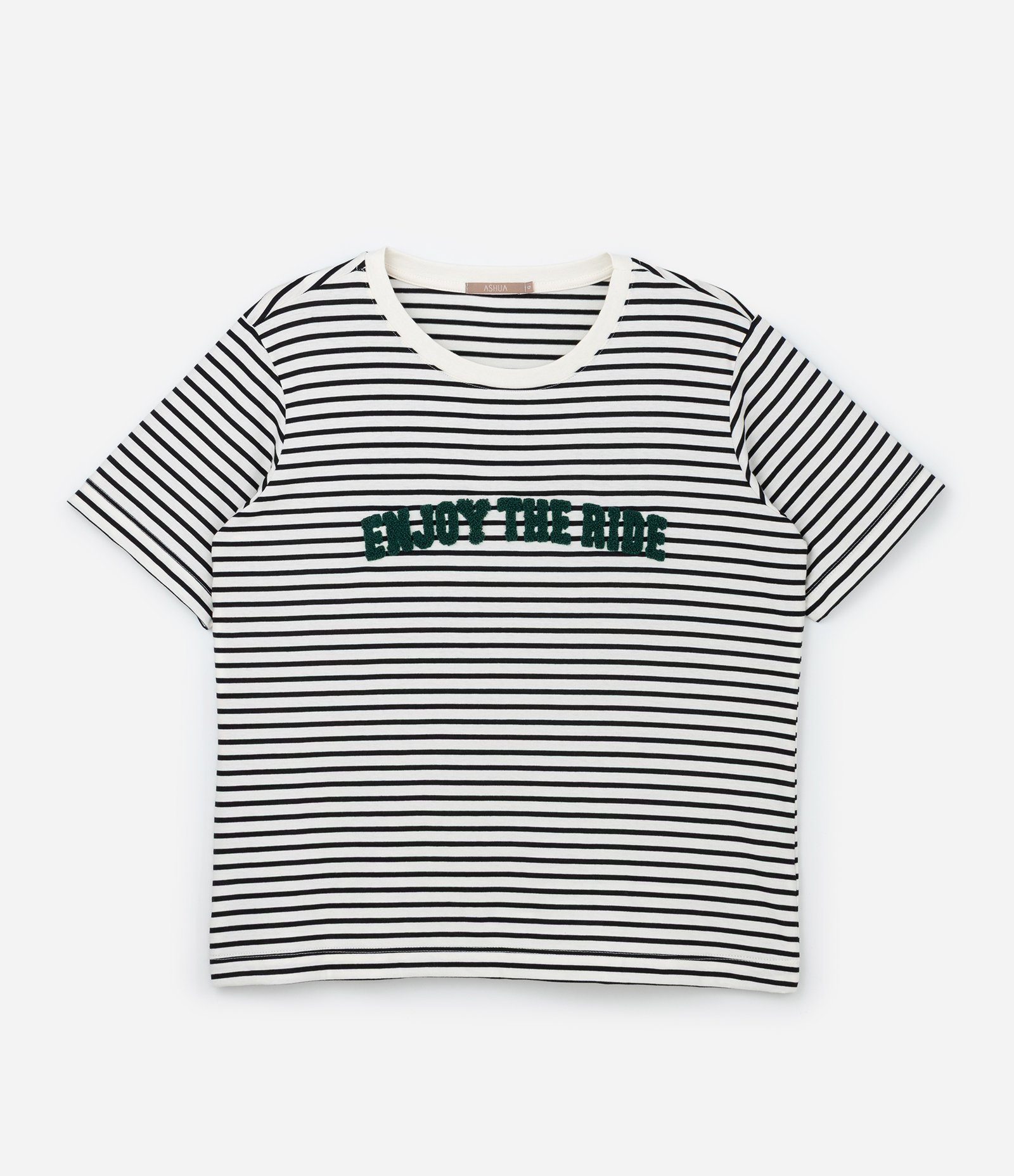 Camiseta Listrada e Aplicação de Chenille Curve & Plus Size Preto/Branco 4