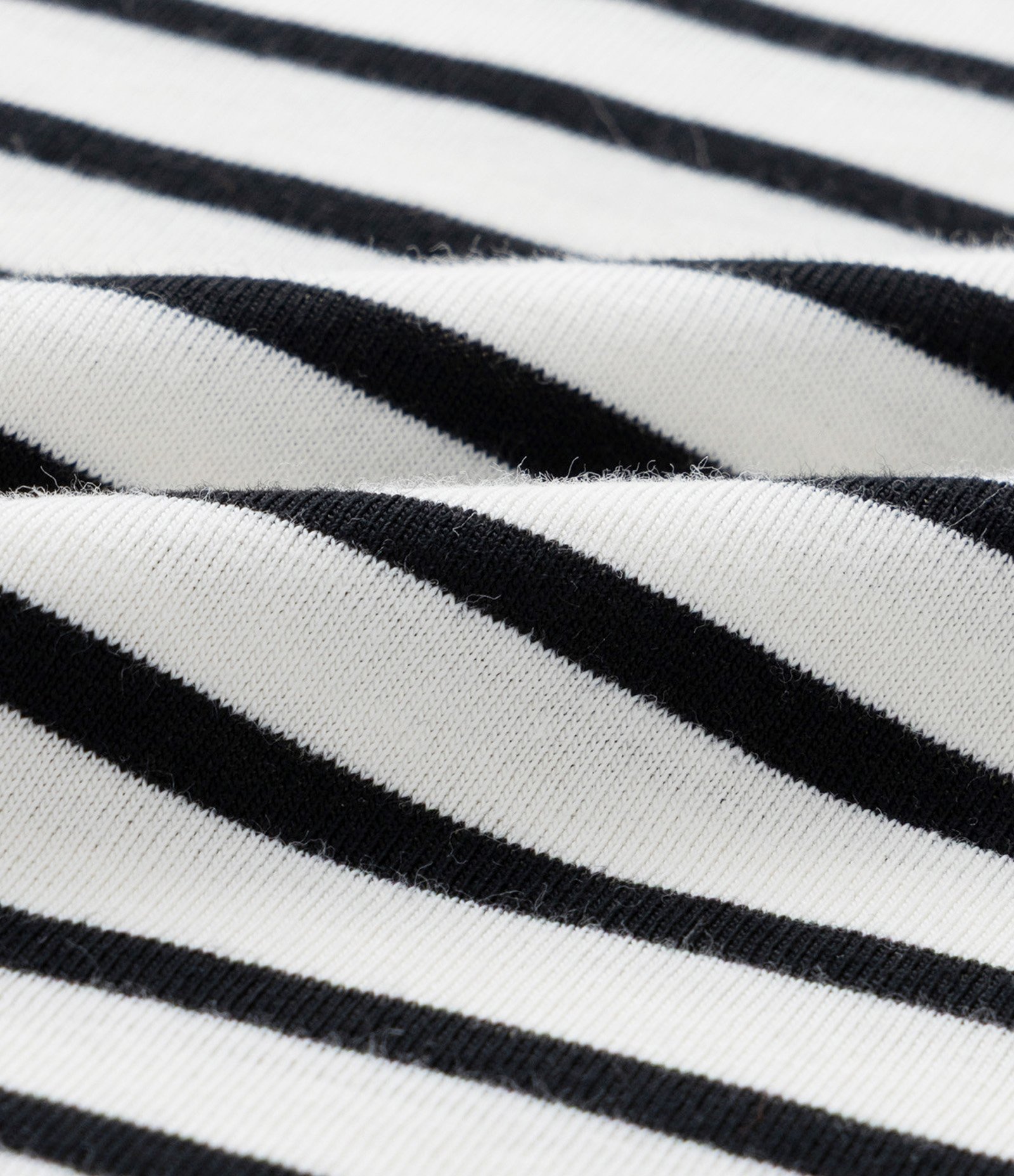 Camiseta Listrada e Aplicação de Chenille Curve & Plus Size Preto/Branco 6