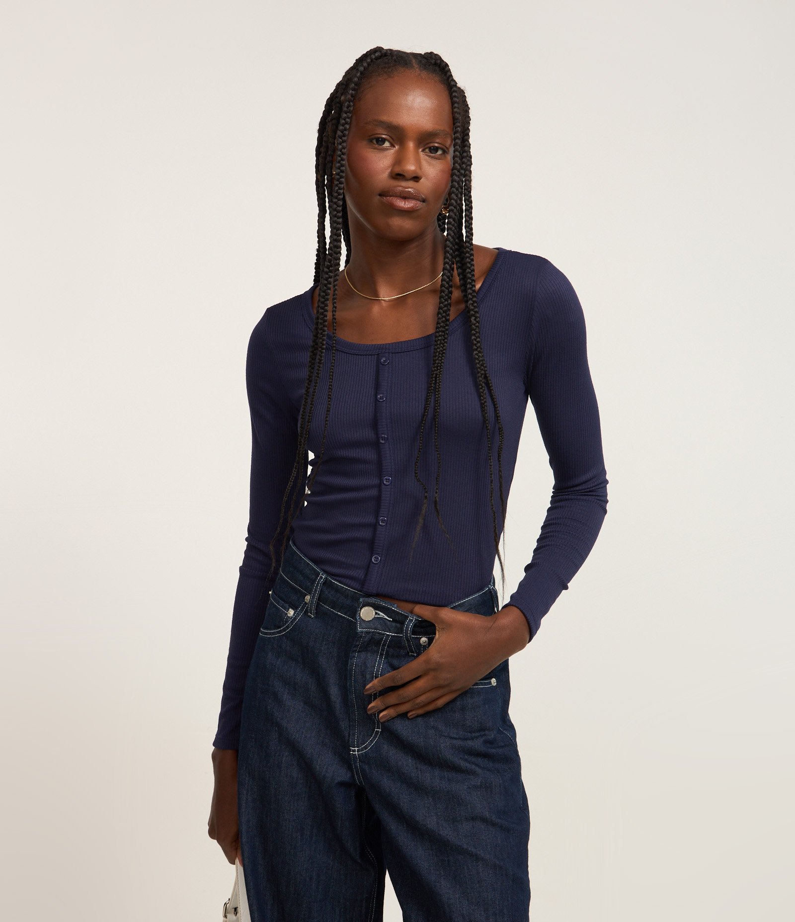 Blusa em Ribana com Textura e Botõezinhos Azul Marinho 1