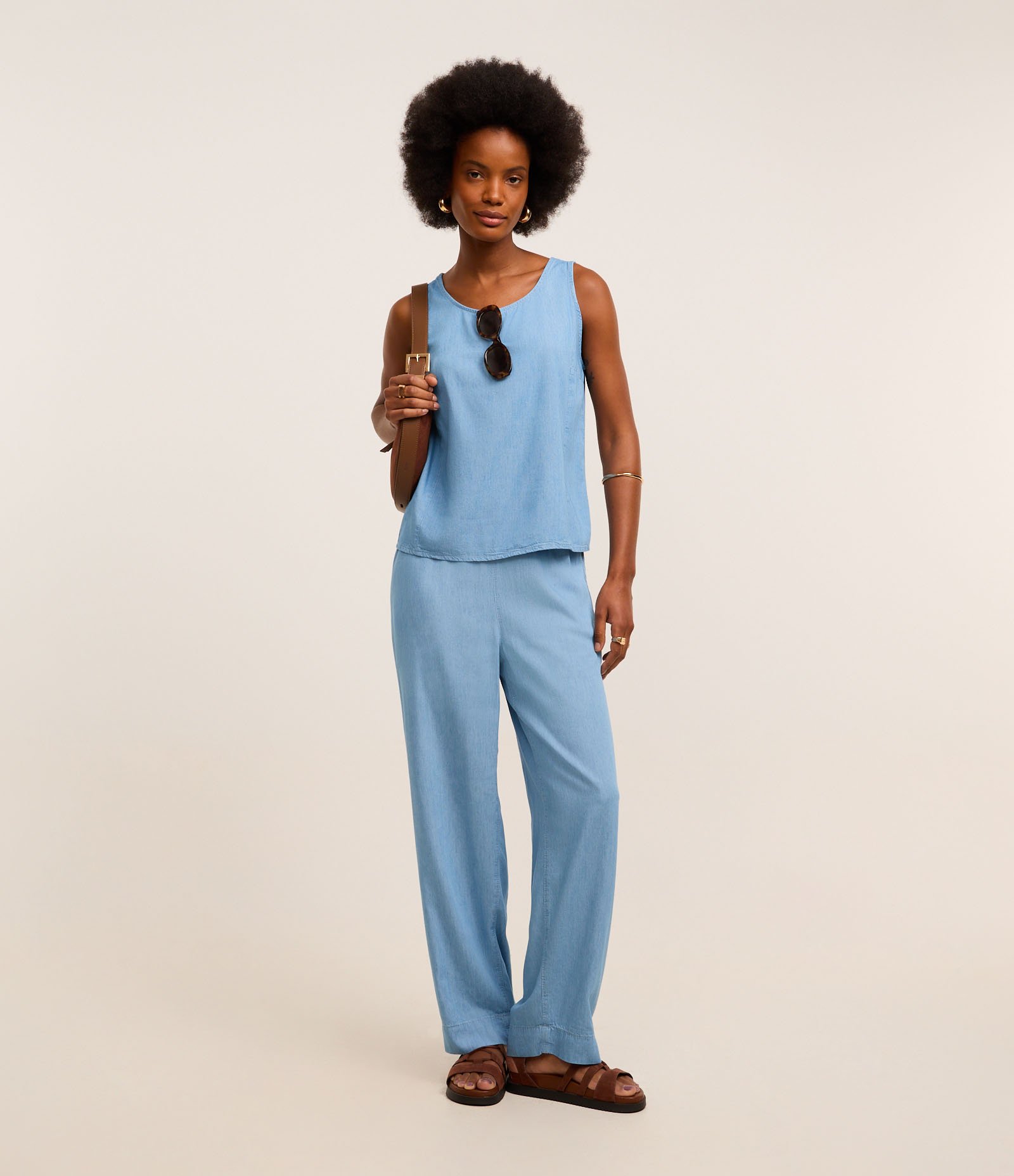 Calça Reta em Jeans com Cós Elástico Diferenciado Azul 1