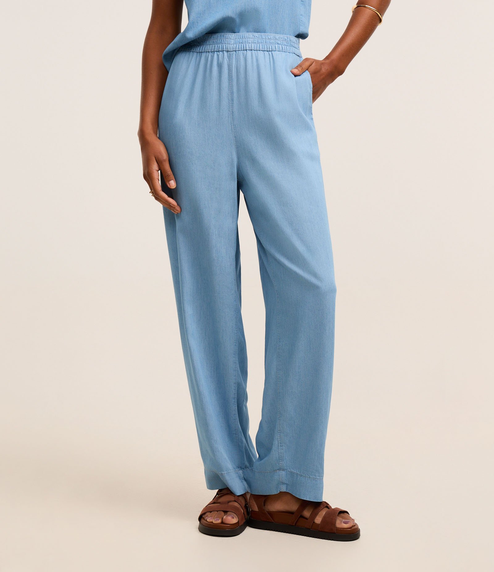 Calça Reta em Jeans com Cós Elástico Diferenciado Azul 3