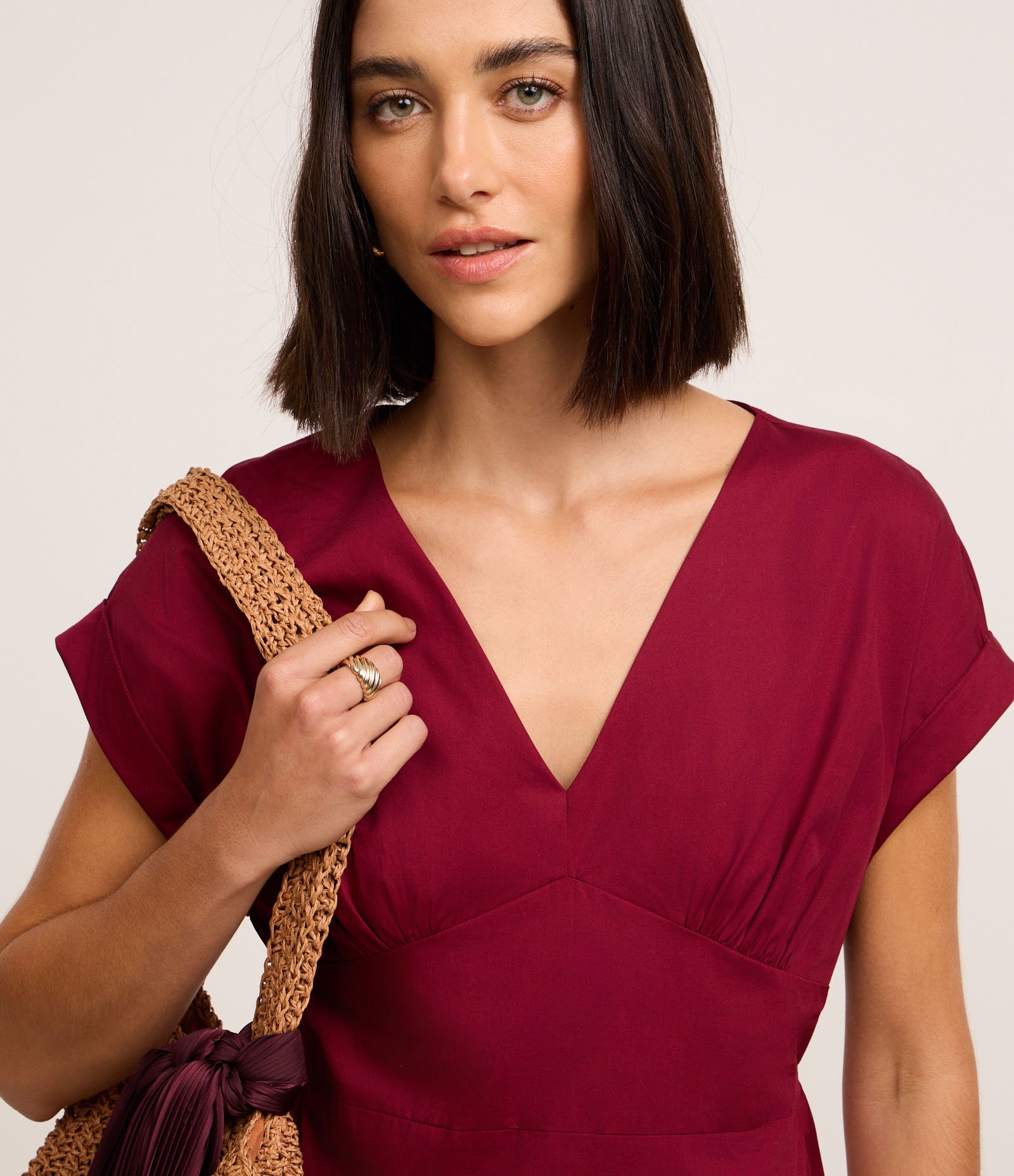 Vestido Evasê Midi em Tricoline com Manga Dobrada Vinho 3